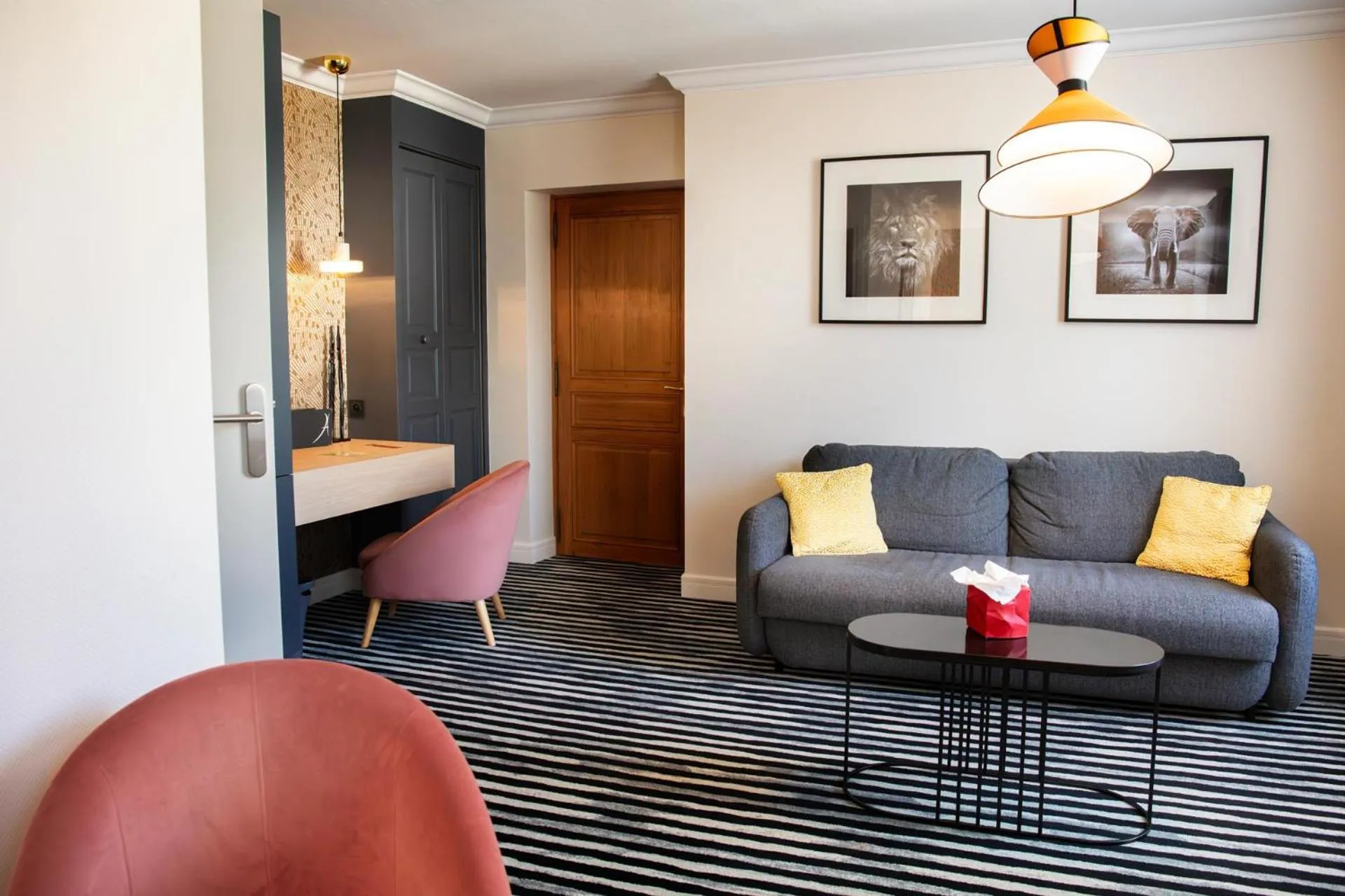 Living room in L'Aubinière Hôtel Restaurant & Spa