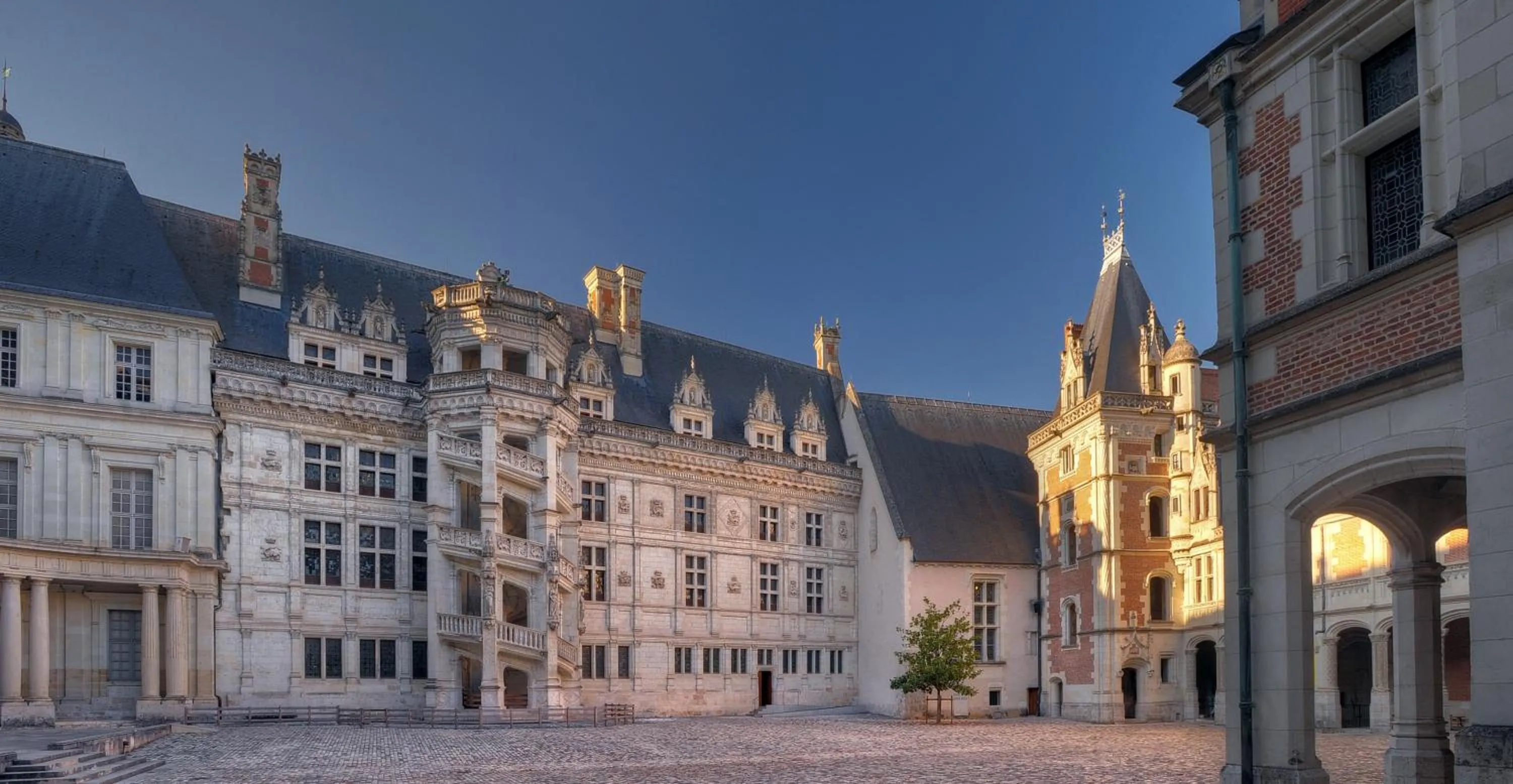 Neighbourhood in Hôtel De France Et De Guise - 1891