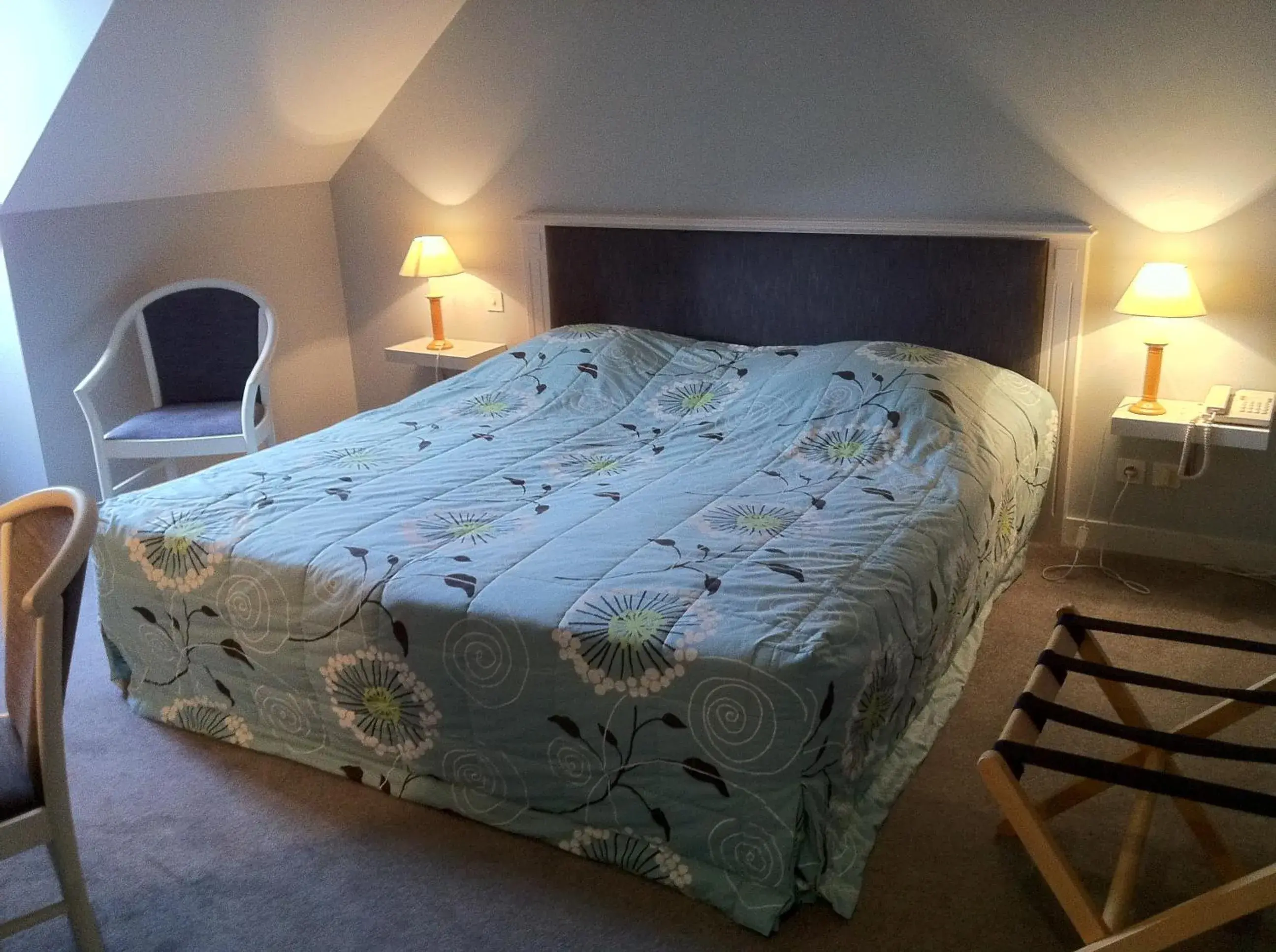 Single Room in Logis La Marjolaine Single Room in Logis La Marjolaine