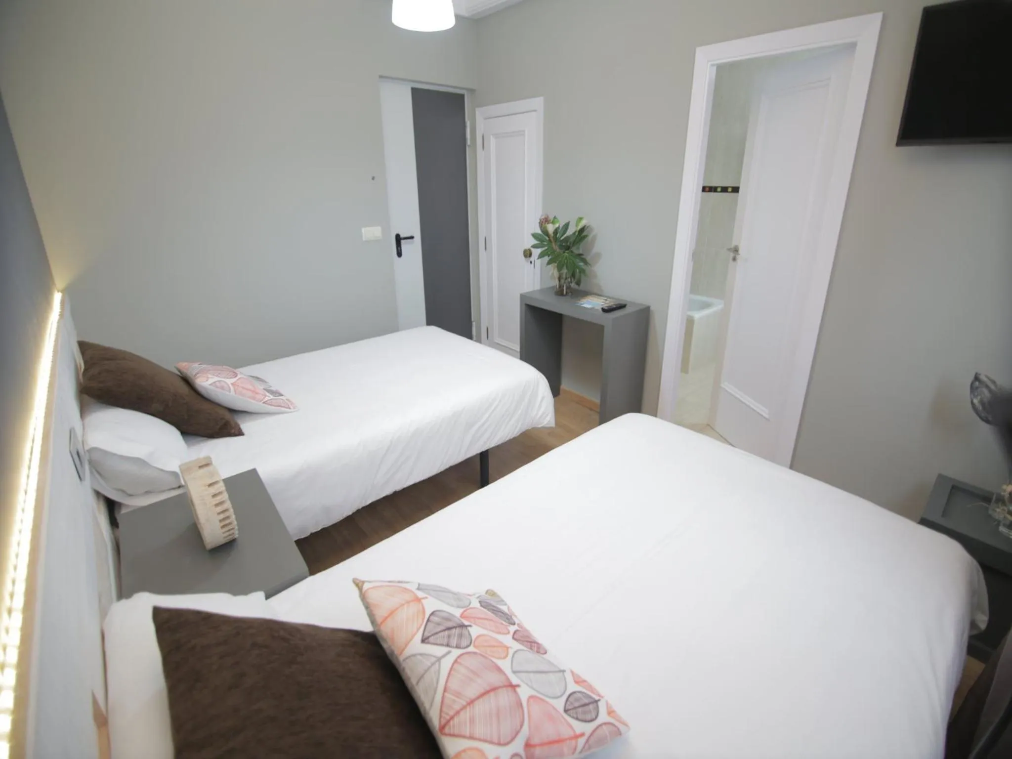 Bedroom, Bed in Hotel Alda Estación Vigo