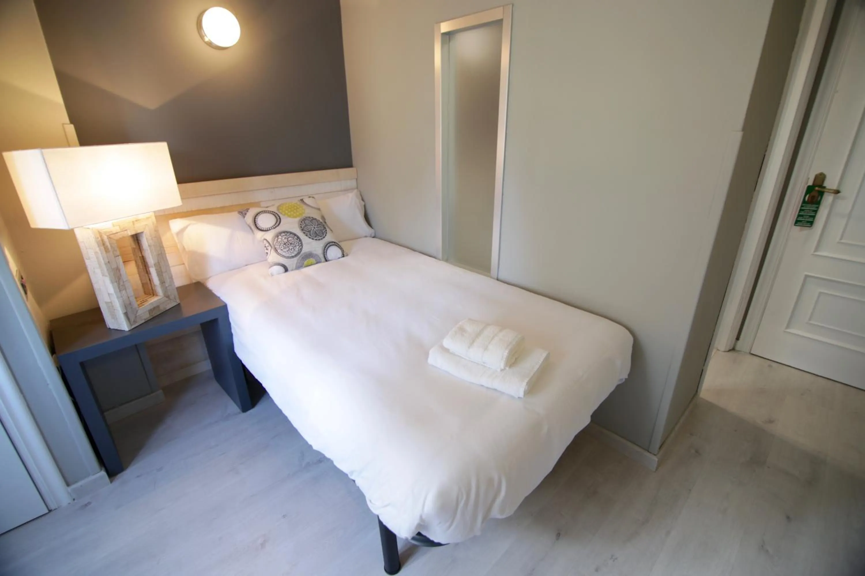 Bed in Hotel Alda Estación Vigo