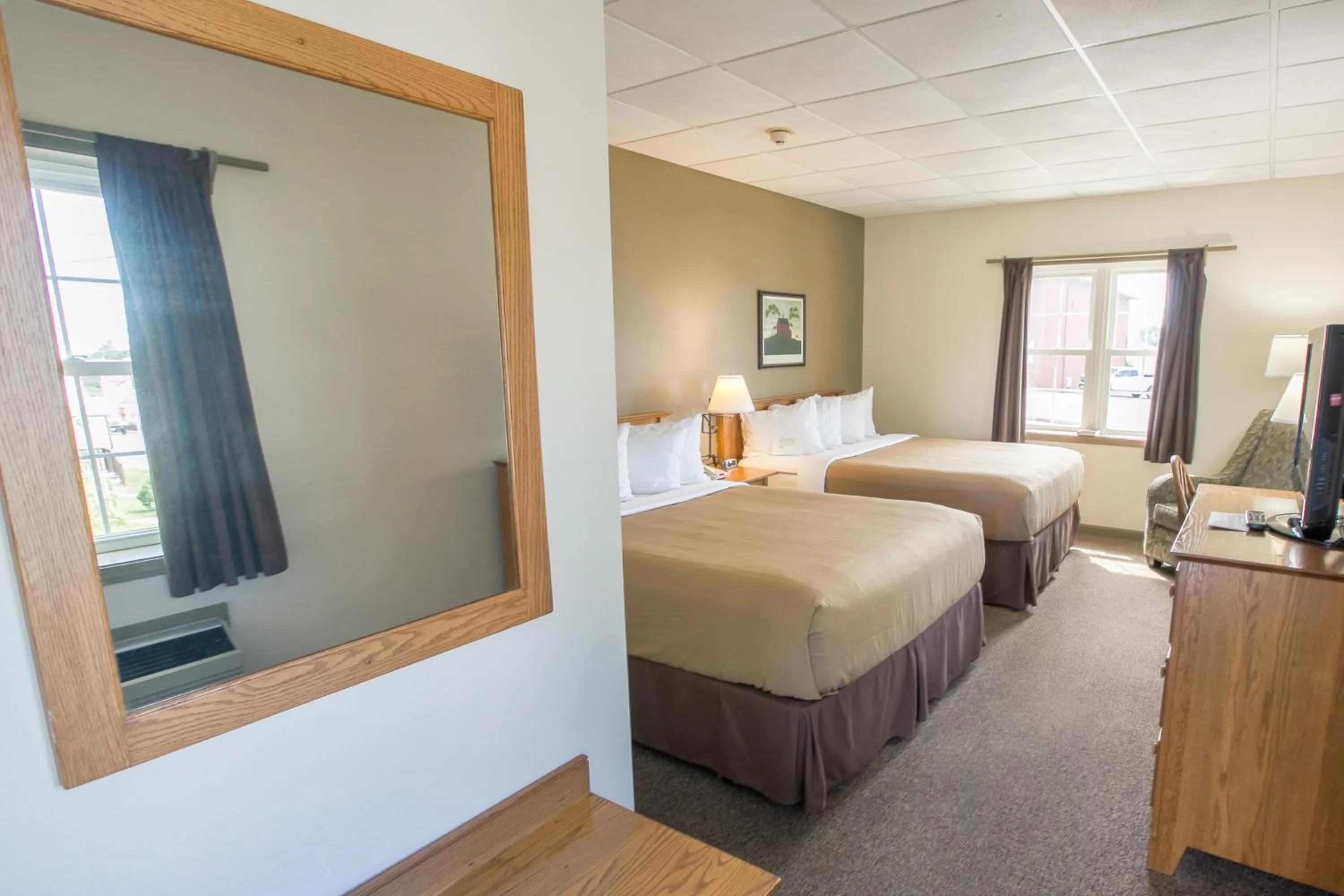 Photo of the whole room, Bed in Lodging on the Square