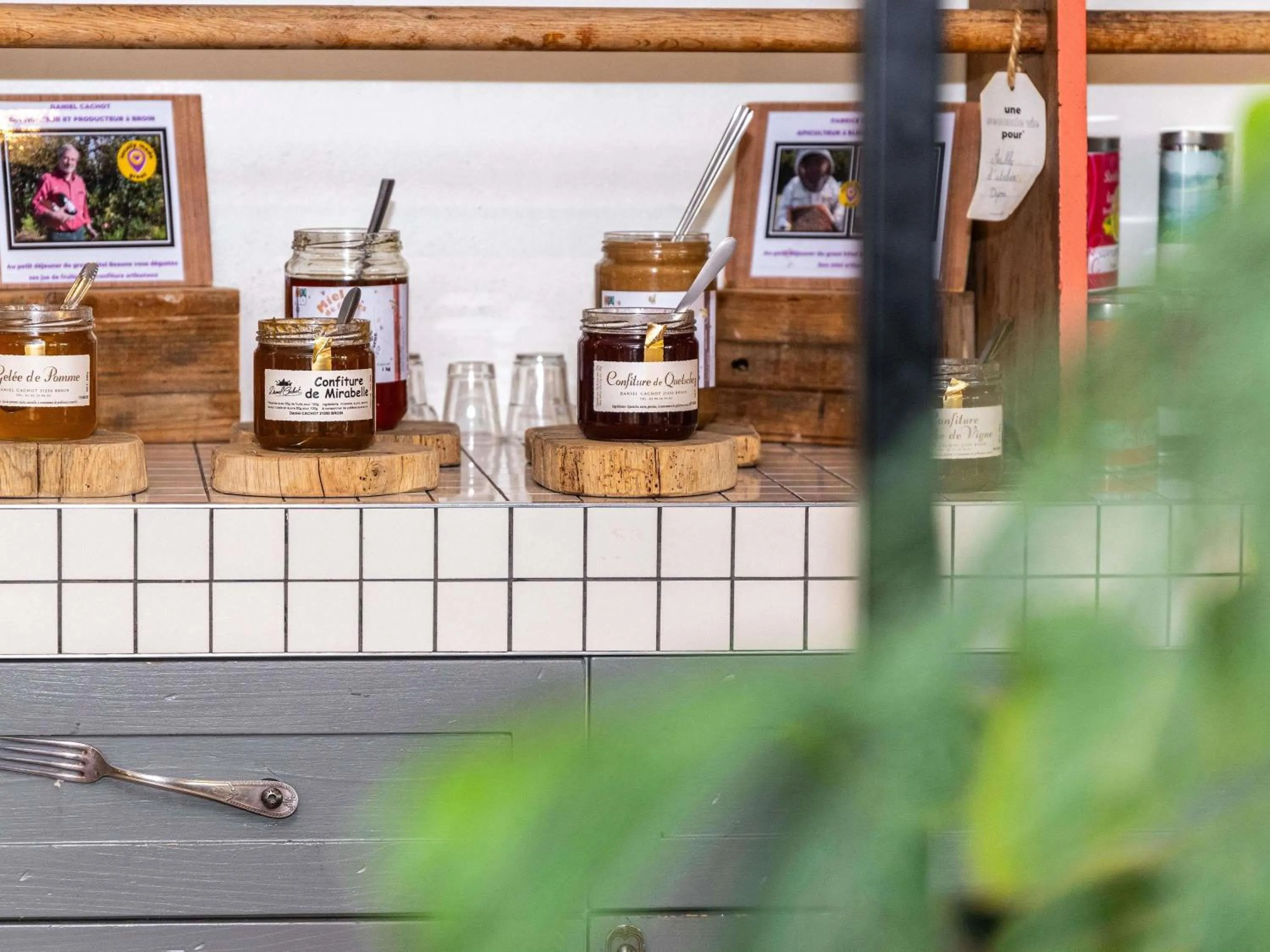 Breakfast in greet Hotel Beaune