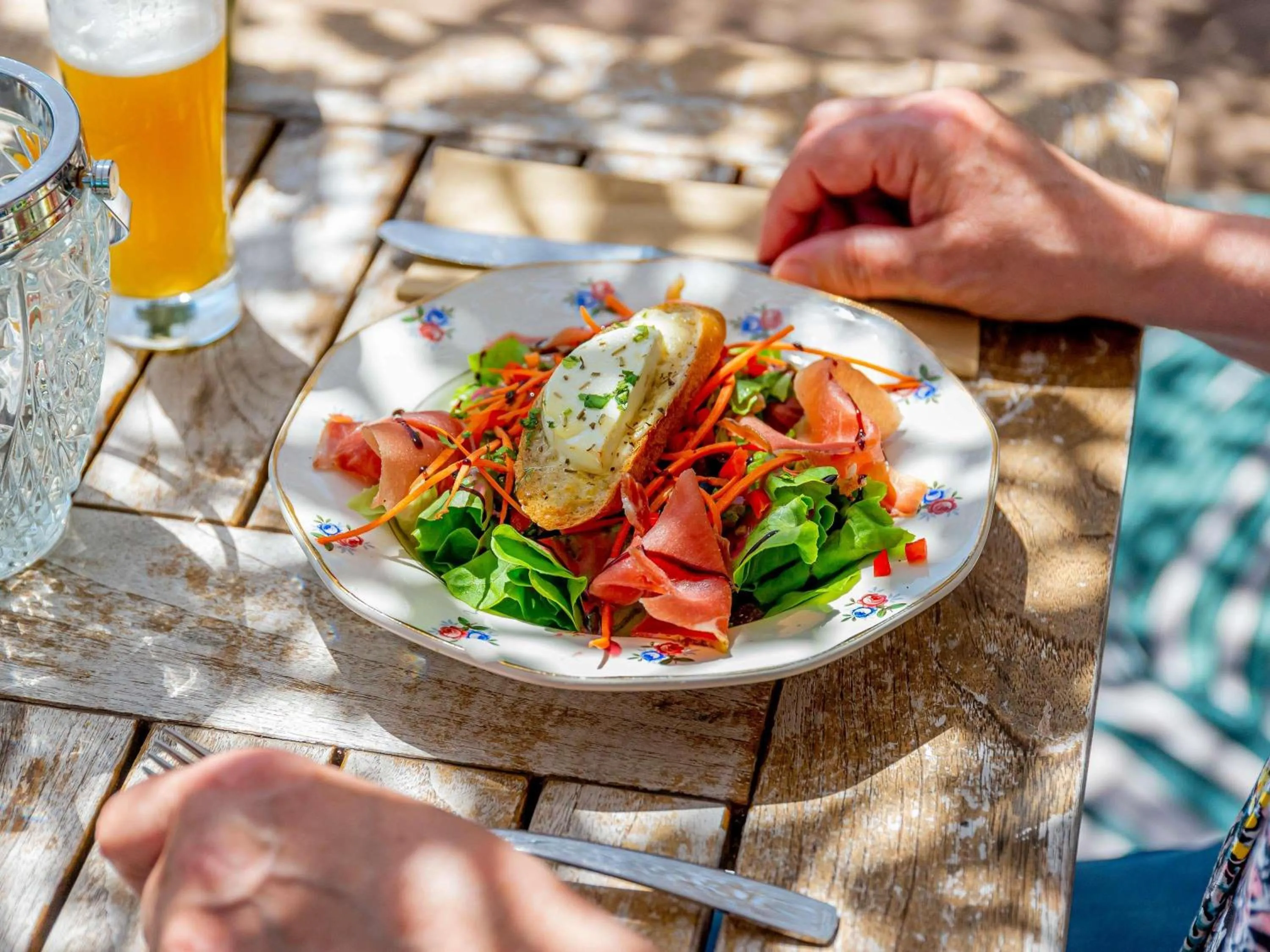 Restaurant/places to eat in greet Hotel Beaune