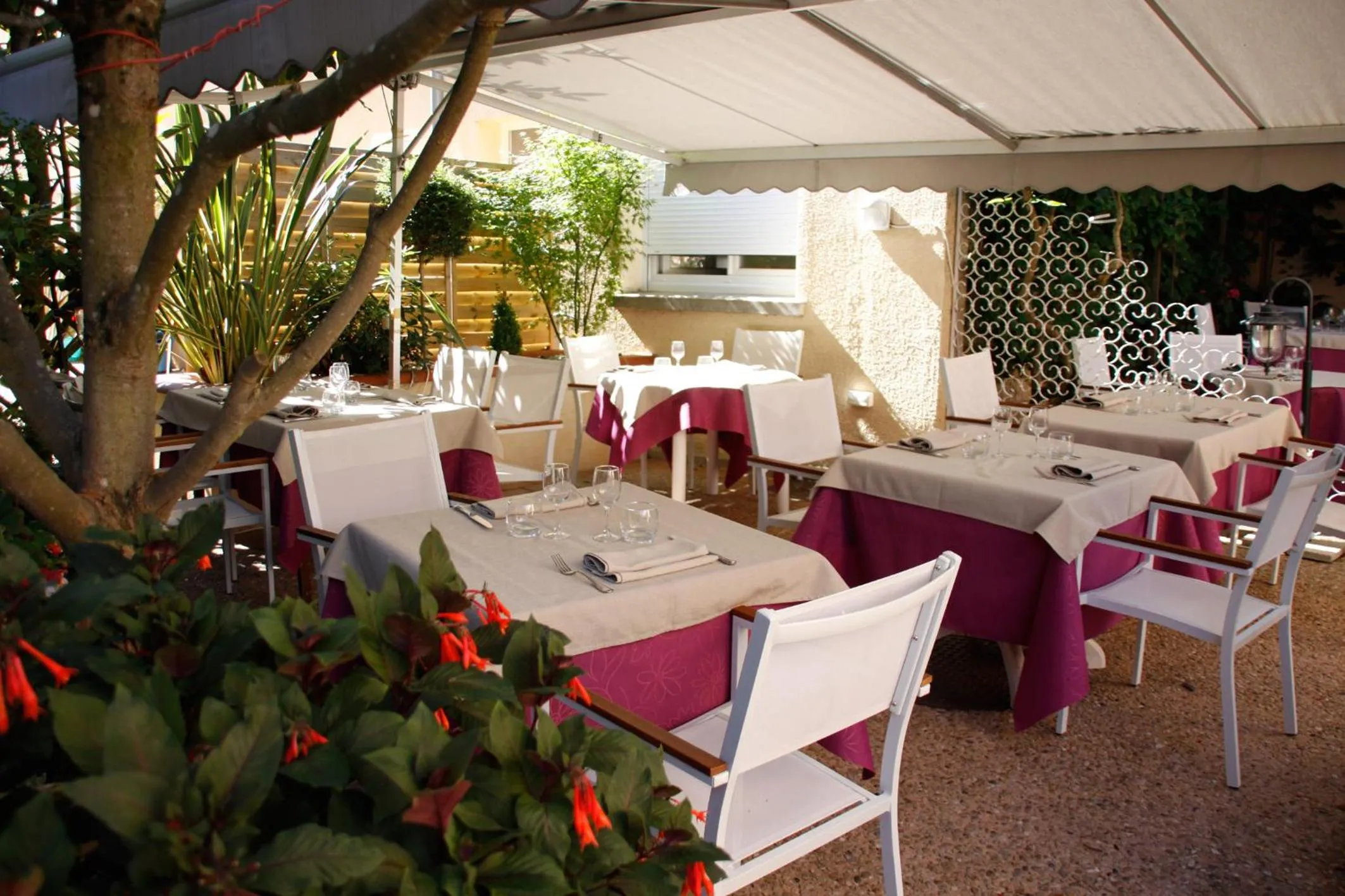 Restaurant/places to eat in Chez Terrassier - Logis Hôtels - Hotel et Restaurant