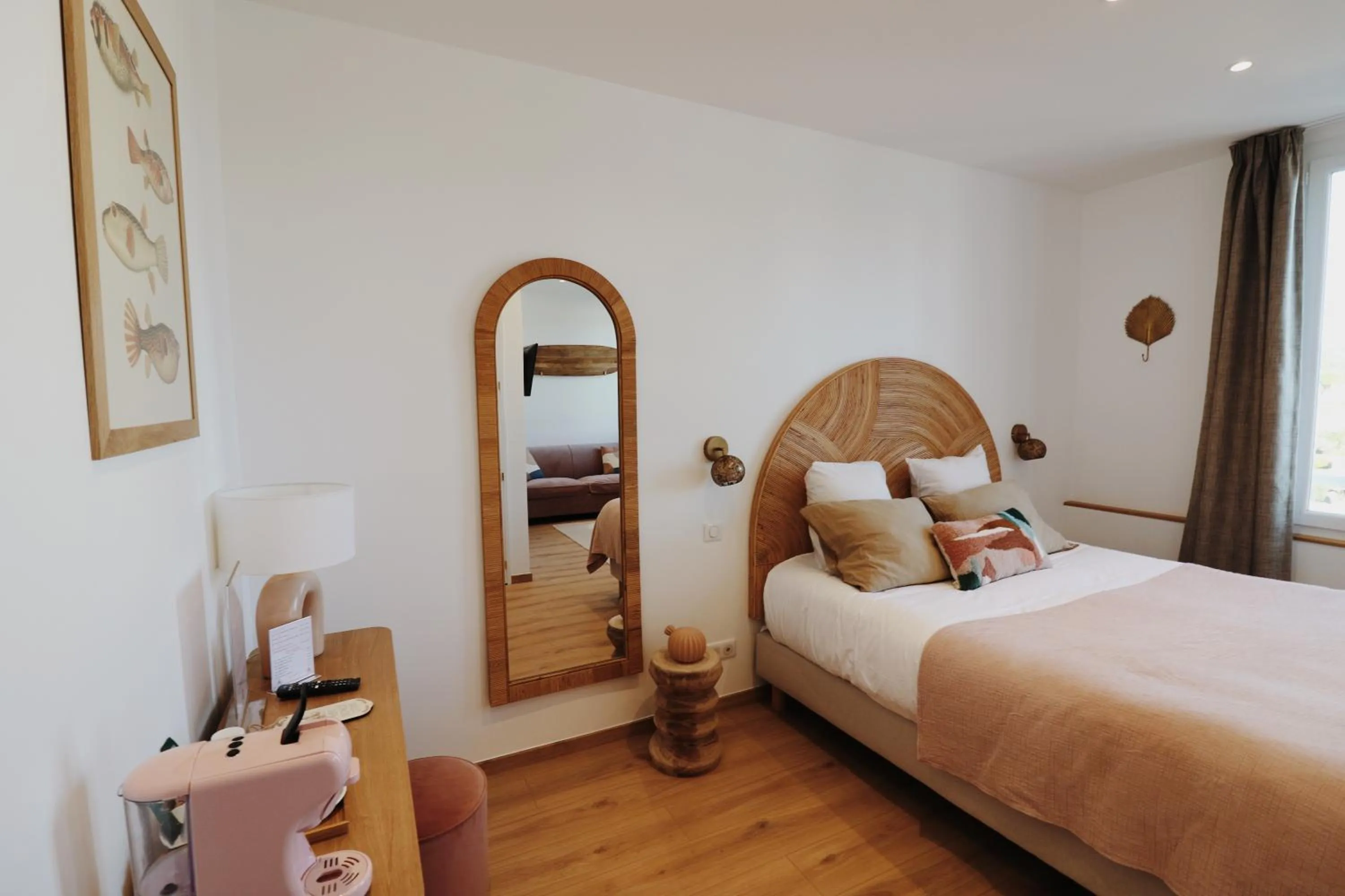 Bedroom, Bed in Le Rose Thé