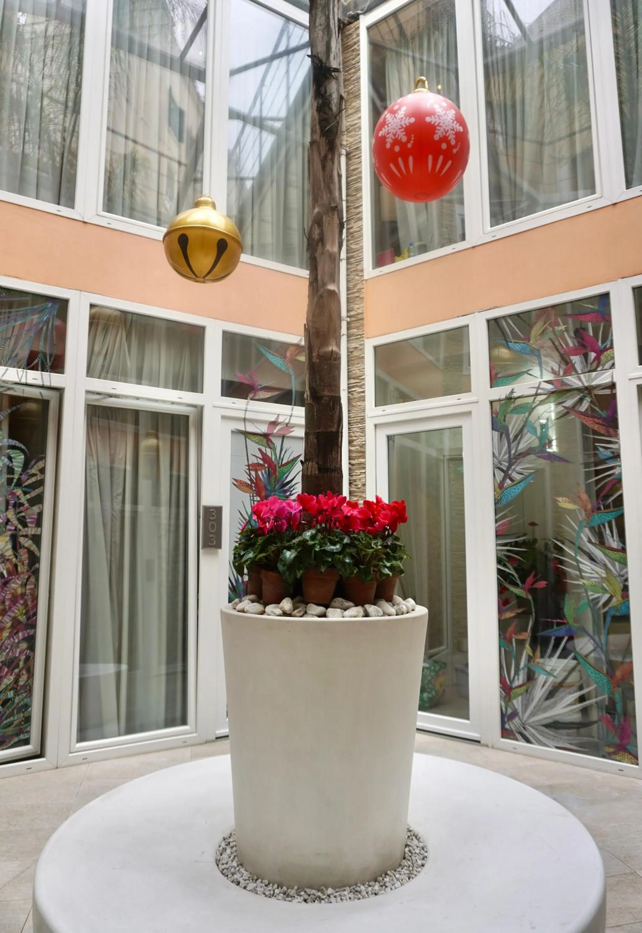 Patio in Hotel Vespasiano