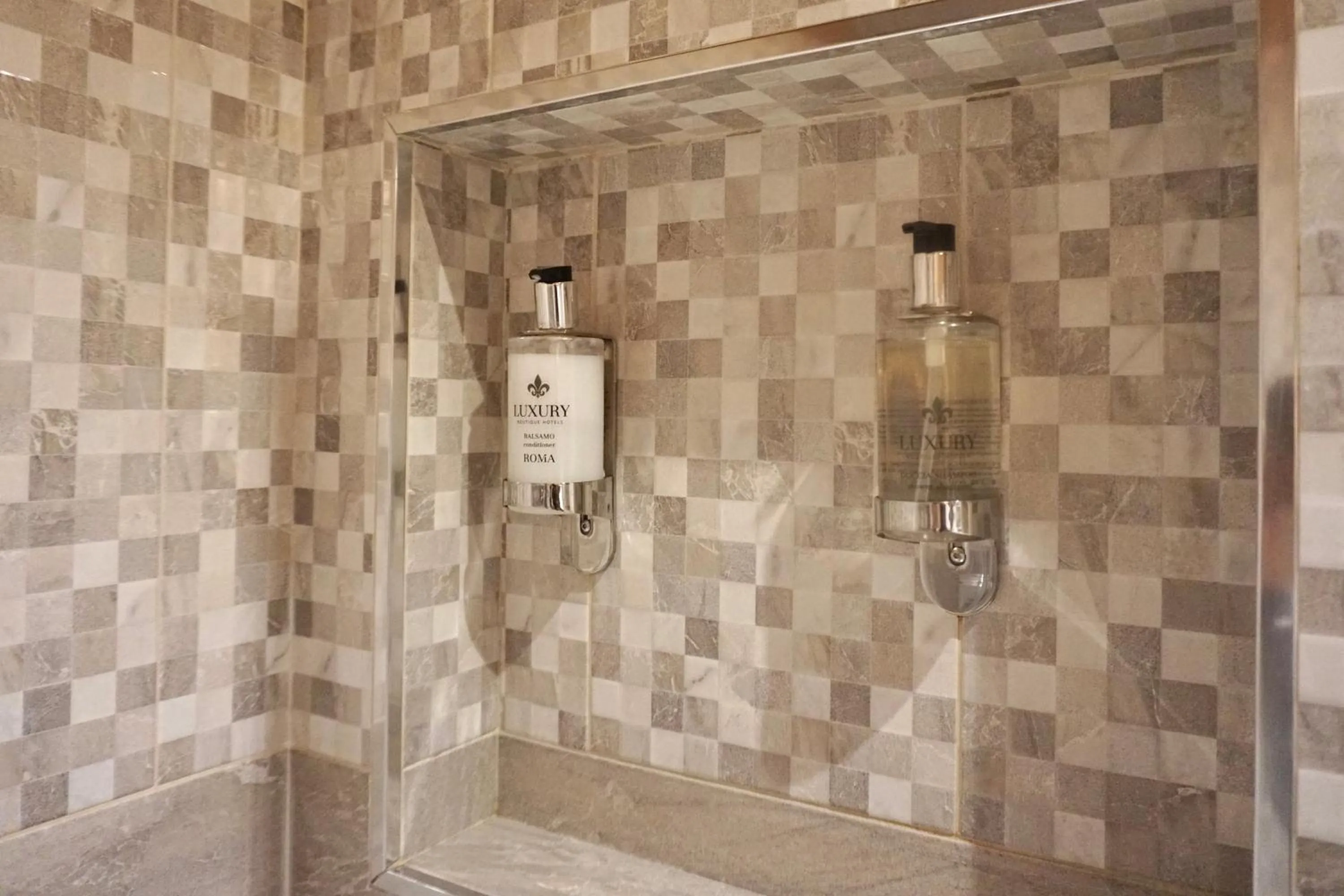 Bathroom in Hotel Vespasiano