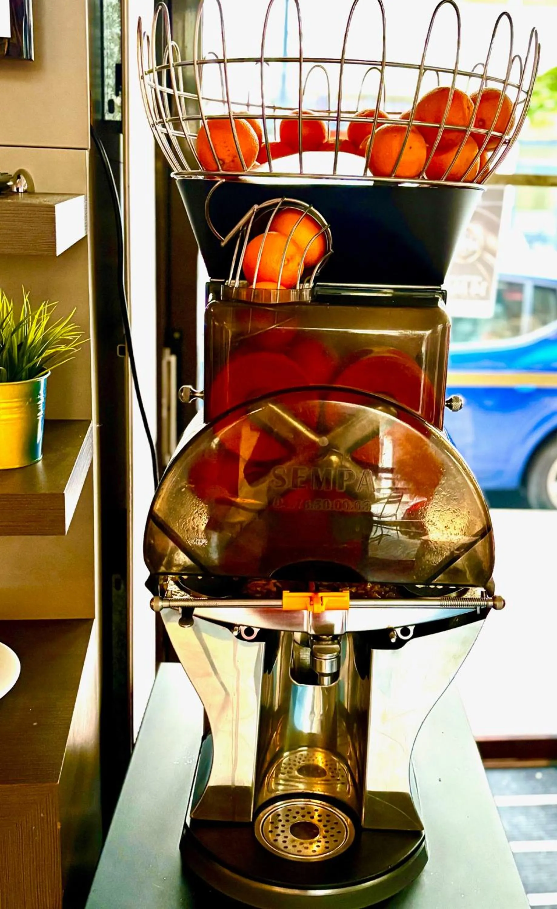 Breakfast in Kyriad Restaurant Centre SPA Vichy