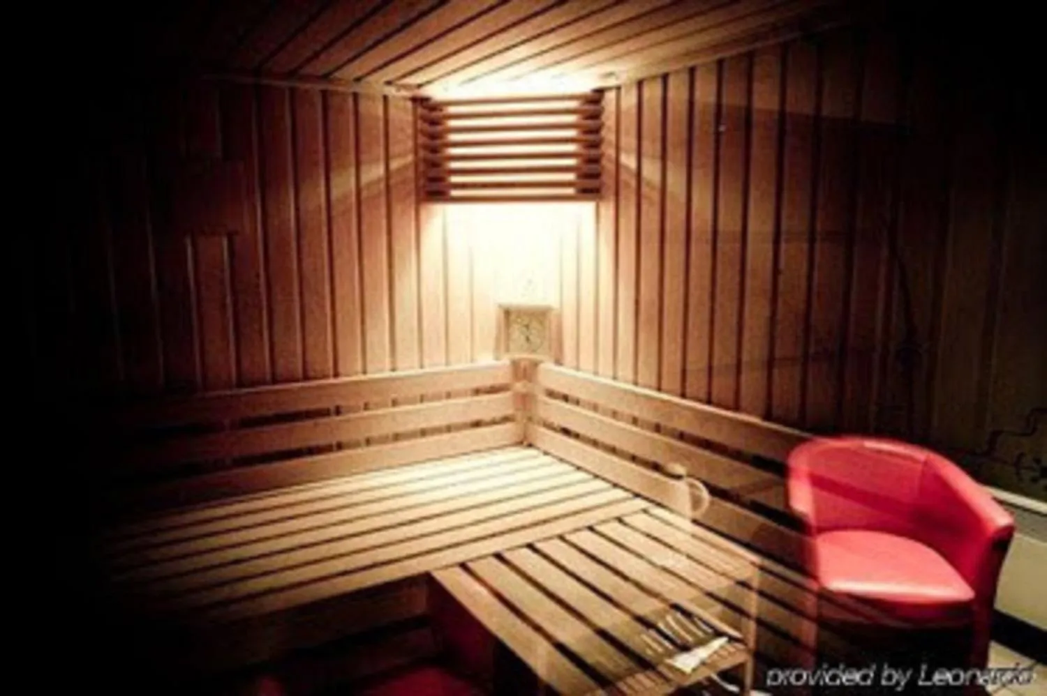 Sauna in Kyriad Restaurant Centre SPA Vichy