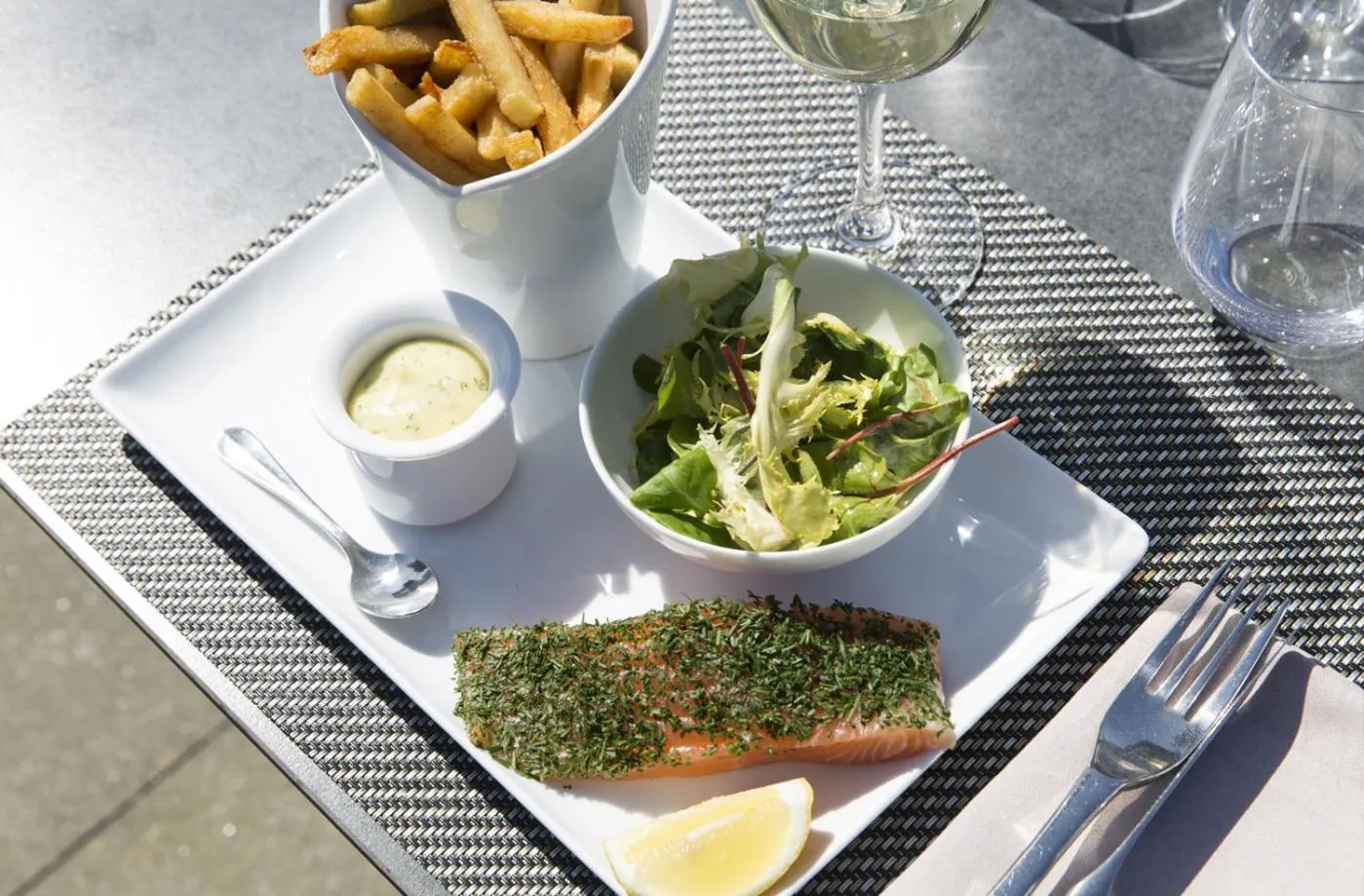 Lunch in Castel Beau Site