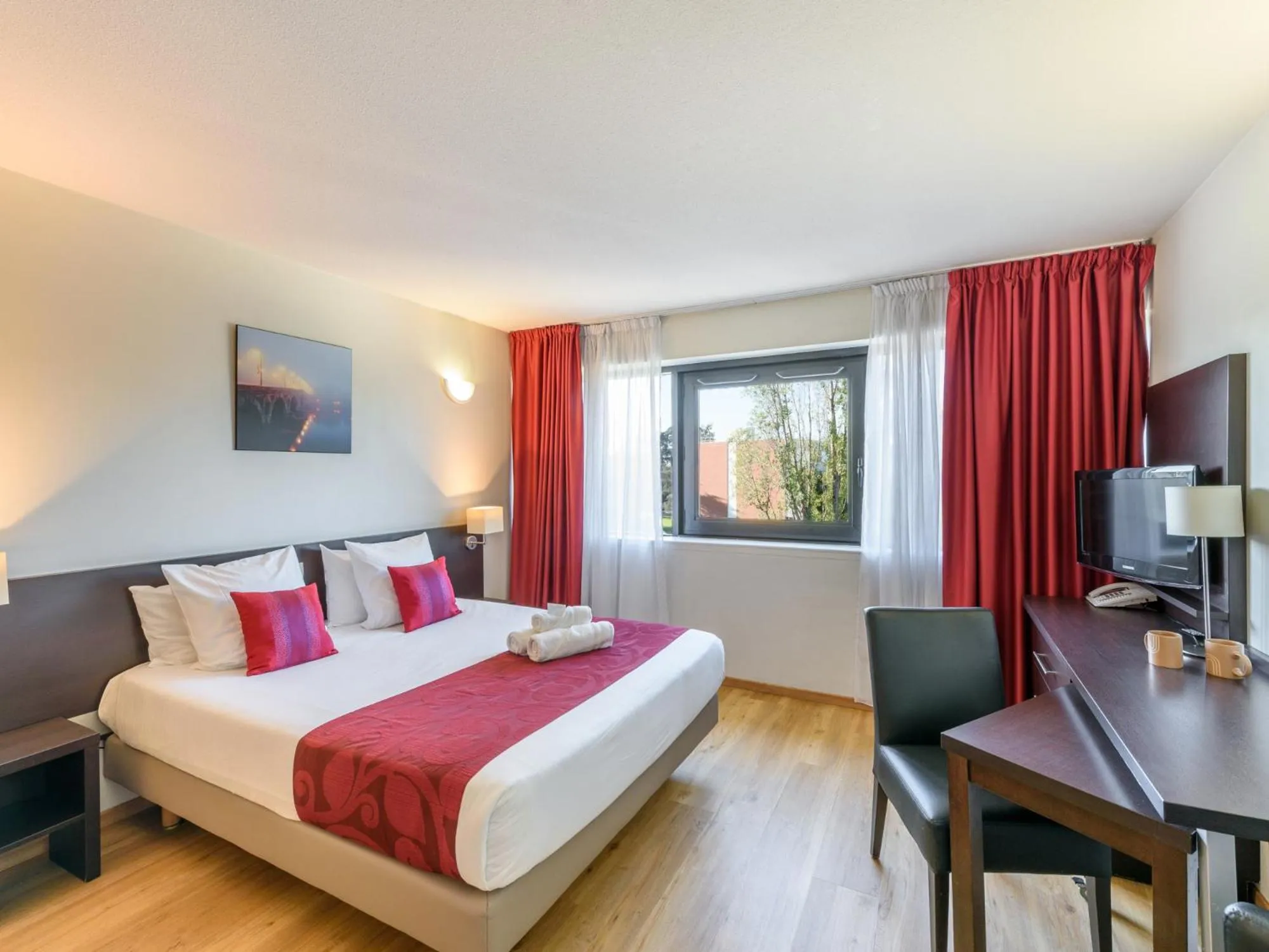 Bedroom, Bed in Residhome Toulouse Tolosa