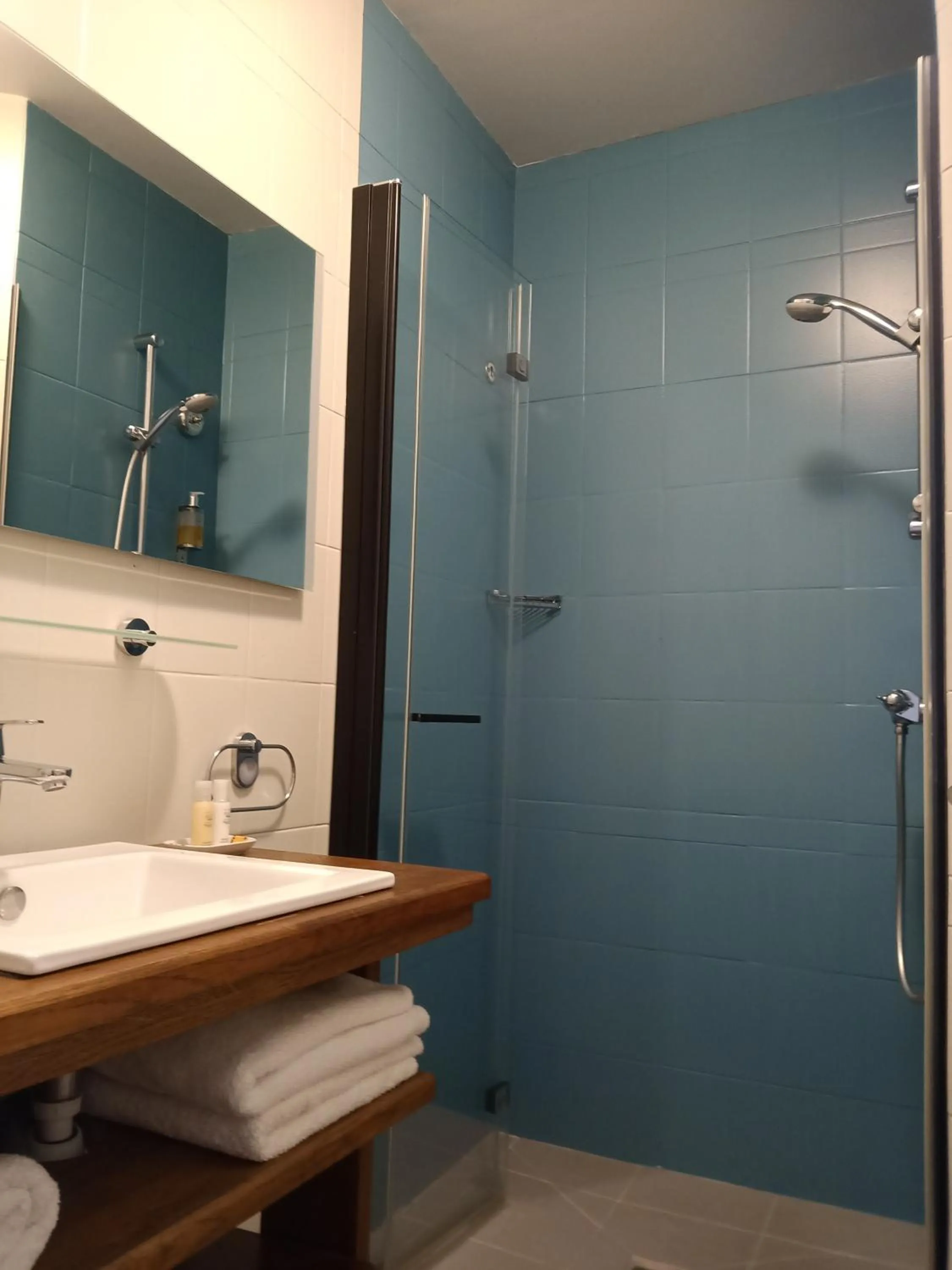 Bathroom in Hôtel La Marisa Grande Plage