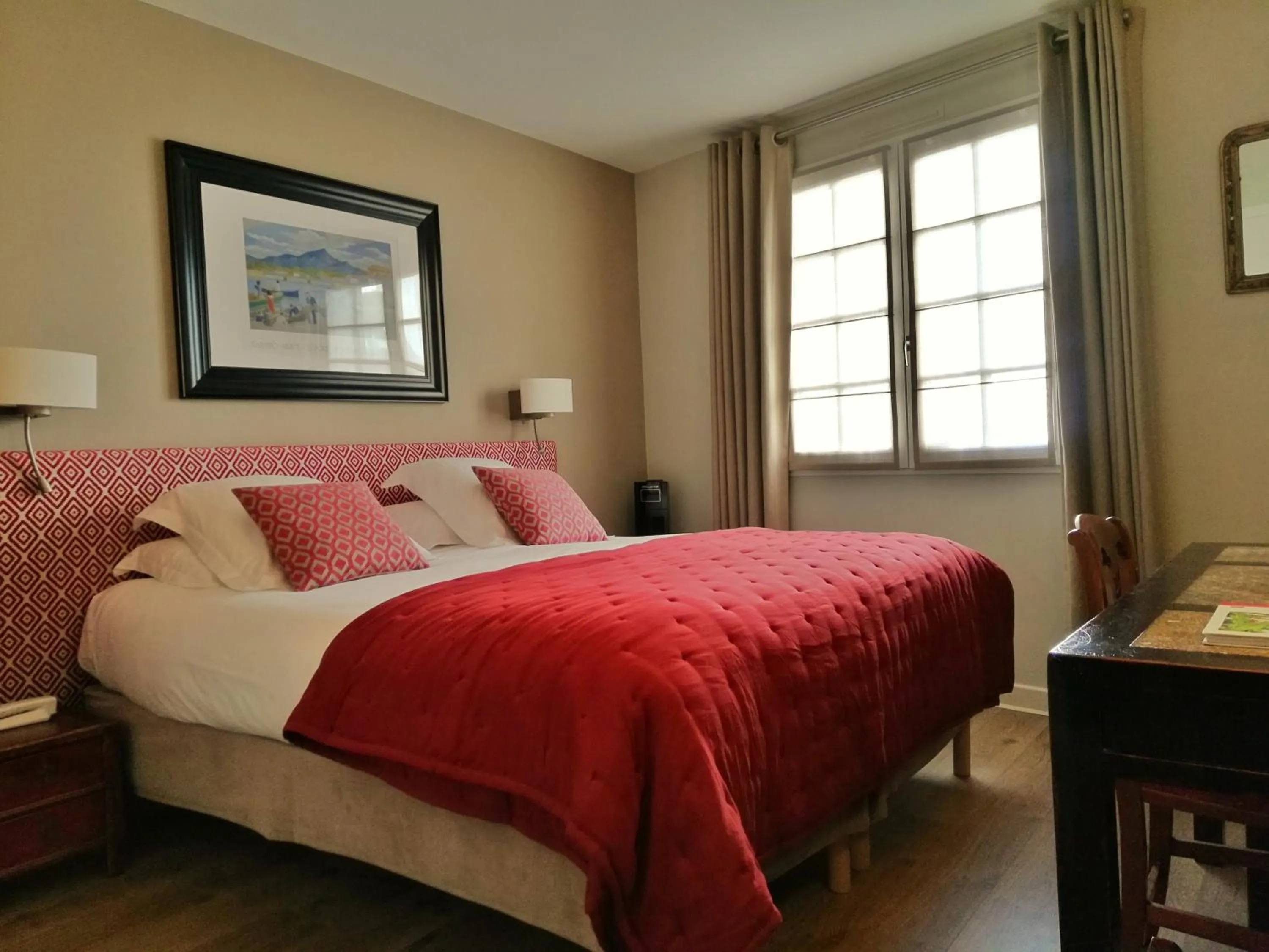 Bedroom, Bed in Hôtel La Marisa Grande Plage