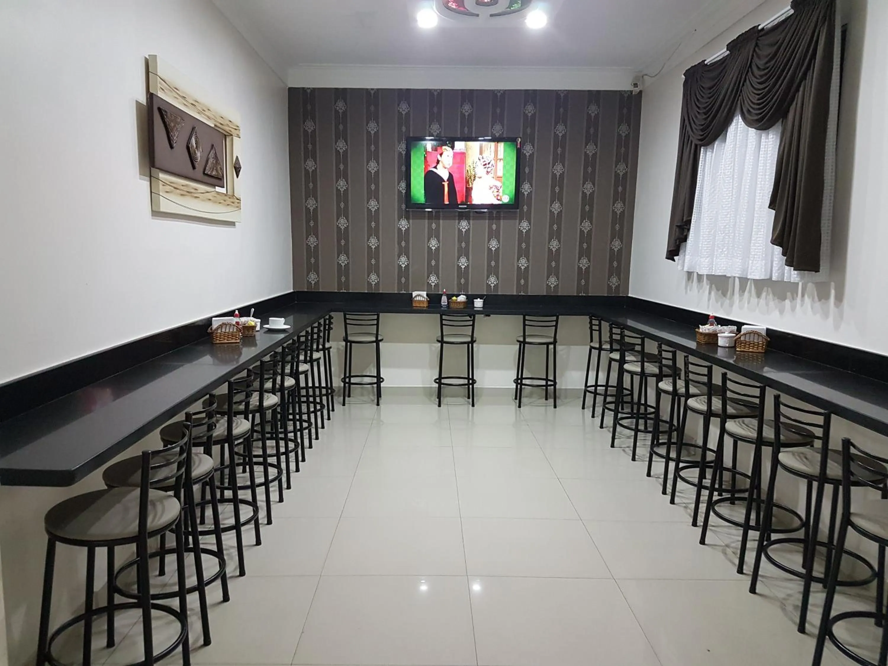 Restaurant/places to eat in Hotel Rio Branco - Melhor Opção Perto da 25 de Março, Santa Ifigênia e Metrô República