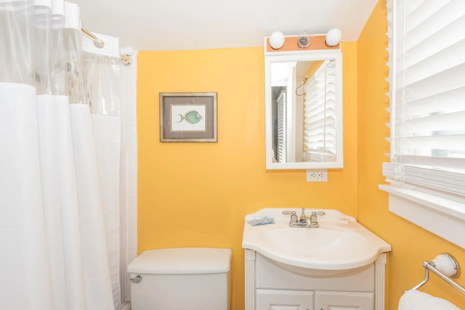 Bathroom in The Heirloom Inn Mount Dora