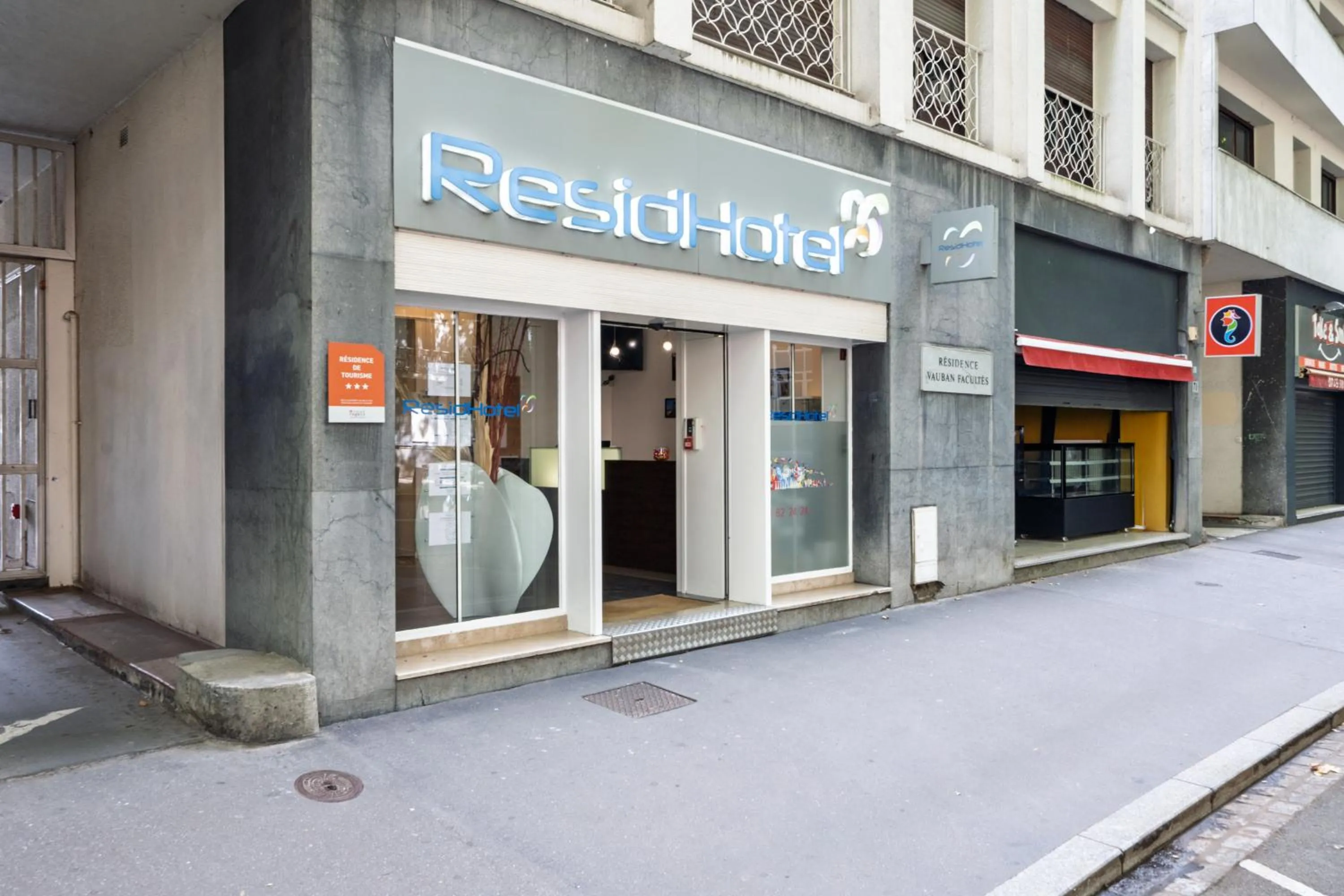 Facade/entrance in Residhotel Lille Vauban