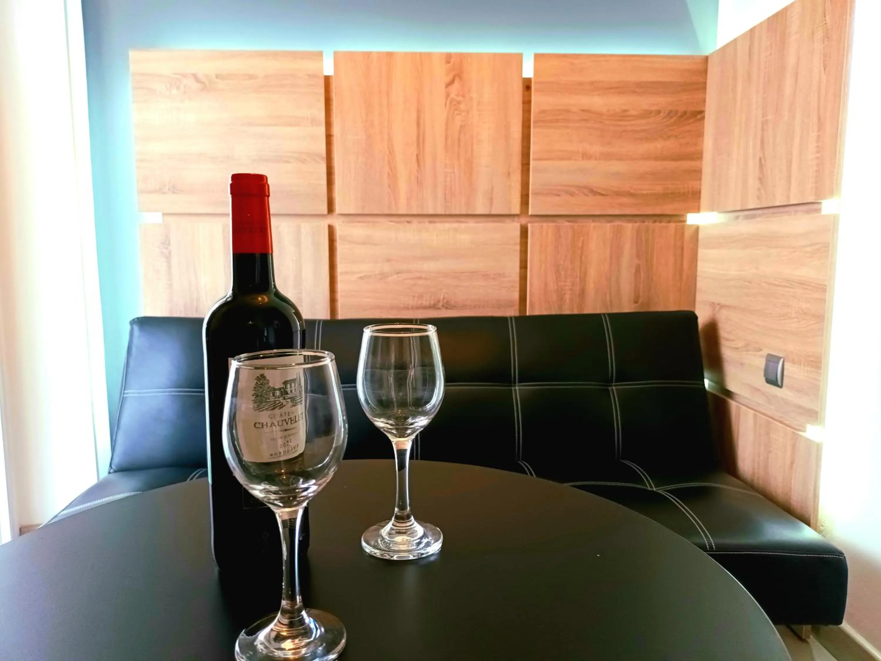 Alcoholic drinks in Hôtel Jeanne d'Arc