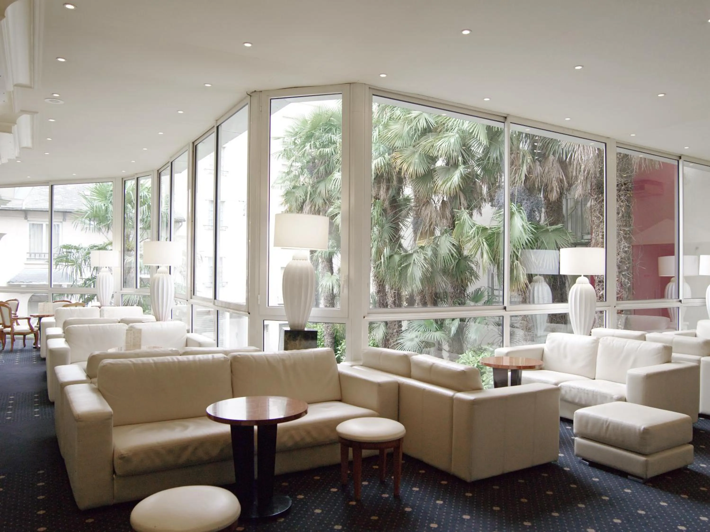 Lounge or bar in Hôtel Jeanne d'Arc