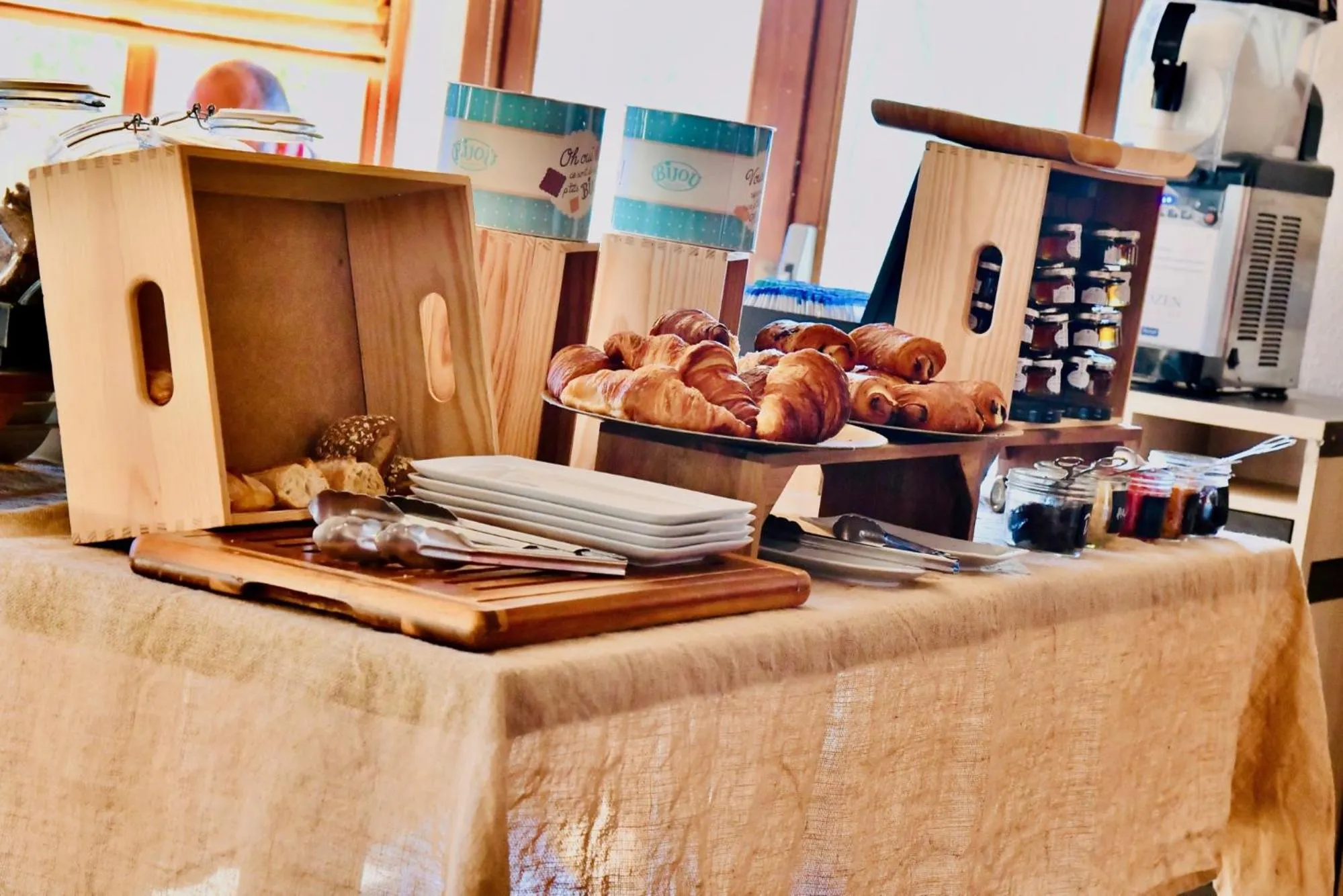 Breakfast in Kyriad Tours Sud - Chambray Lès Tours