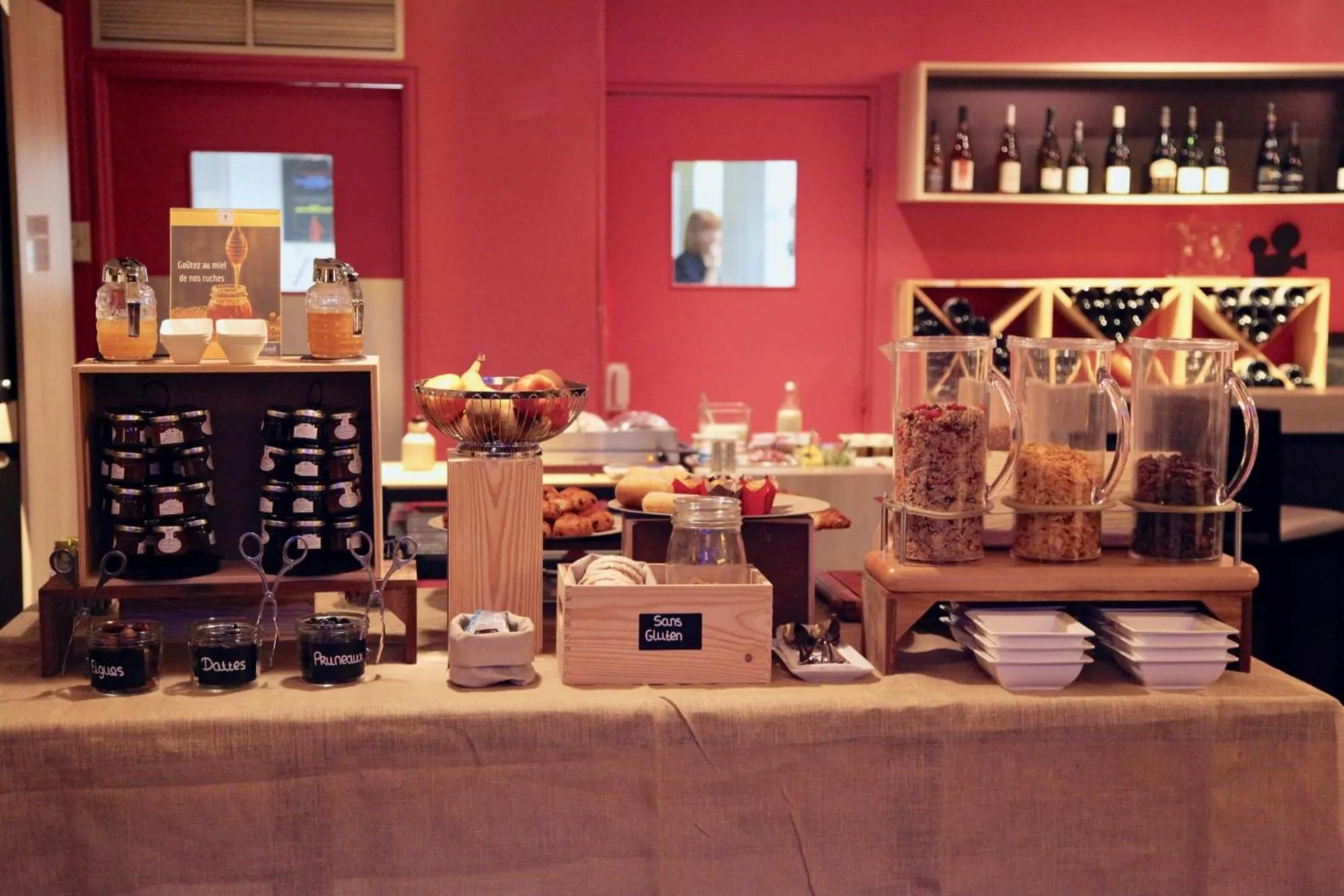 Breakfast in Kyriad Tours Sud - Chambray Lès Tours