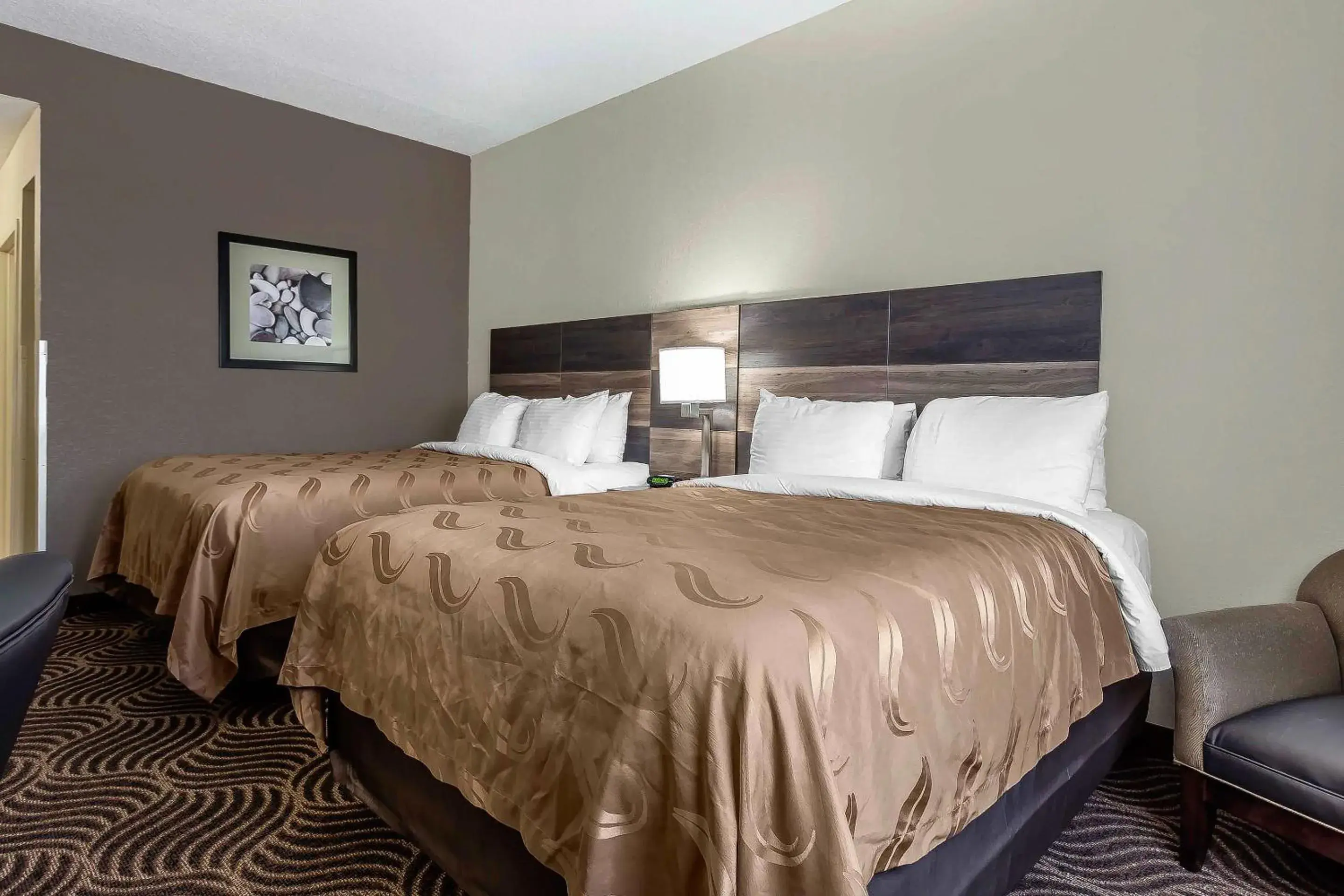 Queen Room with Two Queen Beds - Non-Smoking in Quality Inn & Suites Salisbury South Queen Room with Two Queen Beds - Non-Smoking in Quality Inn & Suites Salisbury South