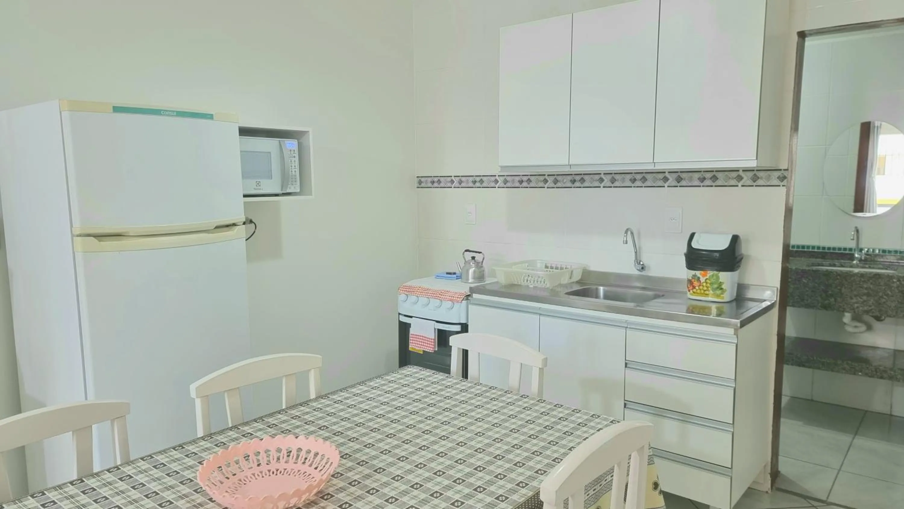 Dining area in Residencial Las Rocas I