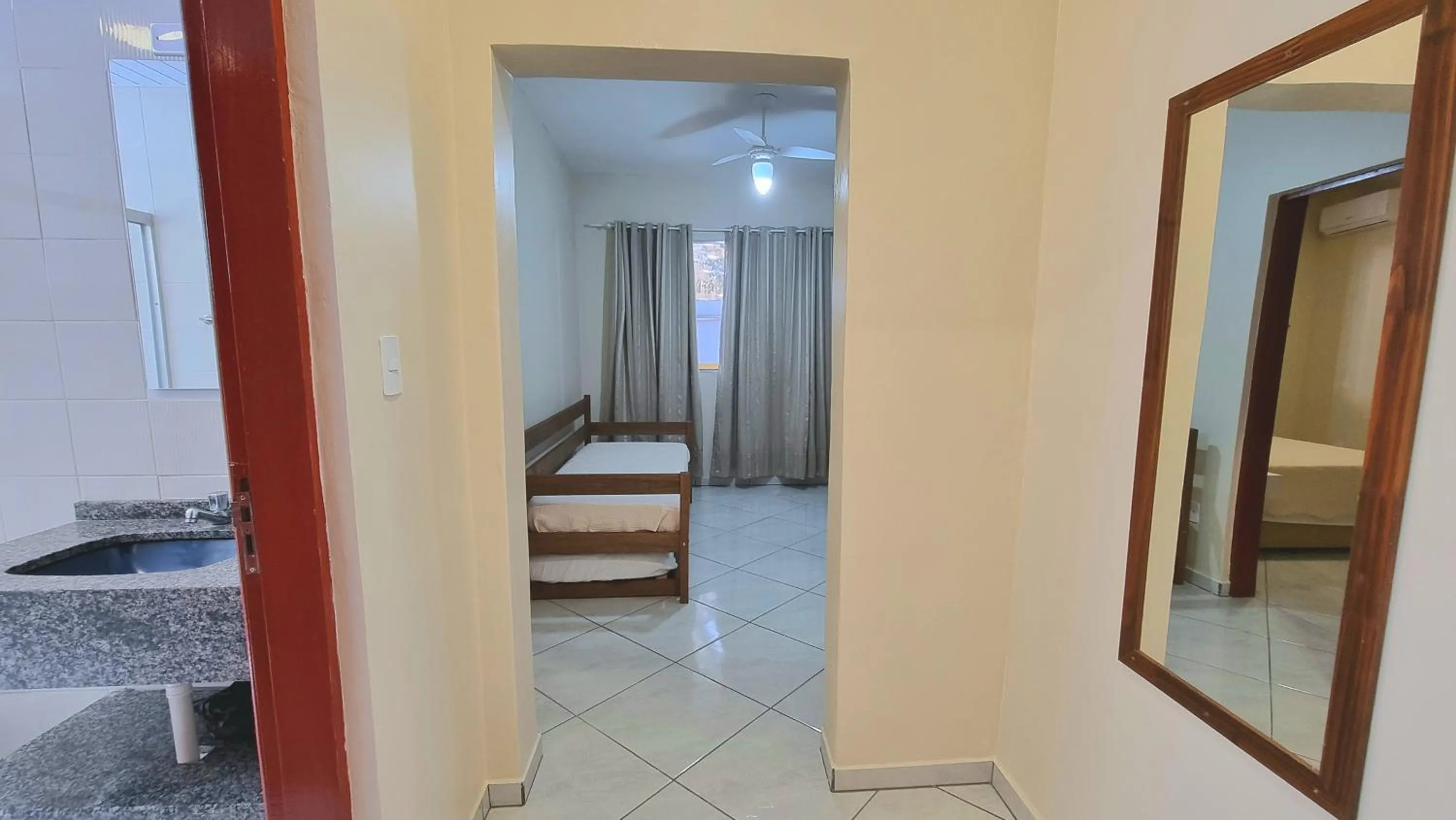 Photo of the whole room in Residencial Las Rocas I