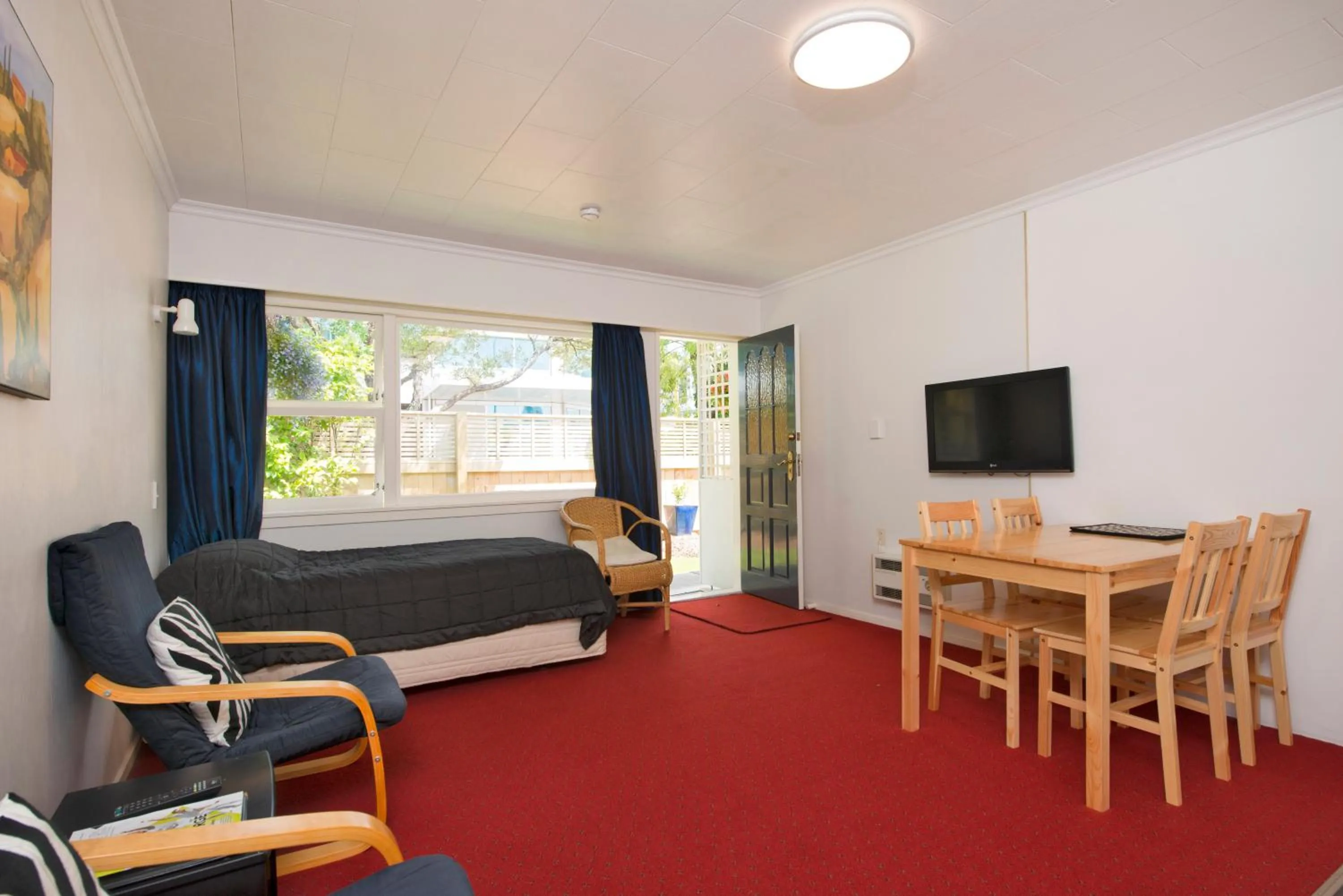 Bed in Waimarie on Riverside Motel & Apartments