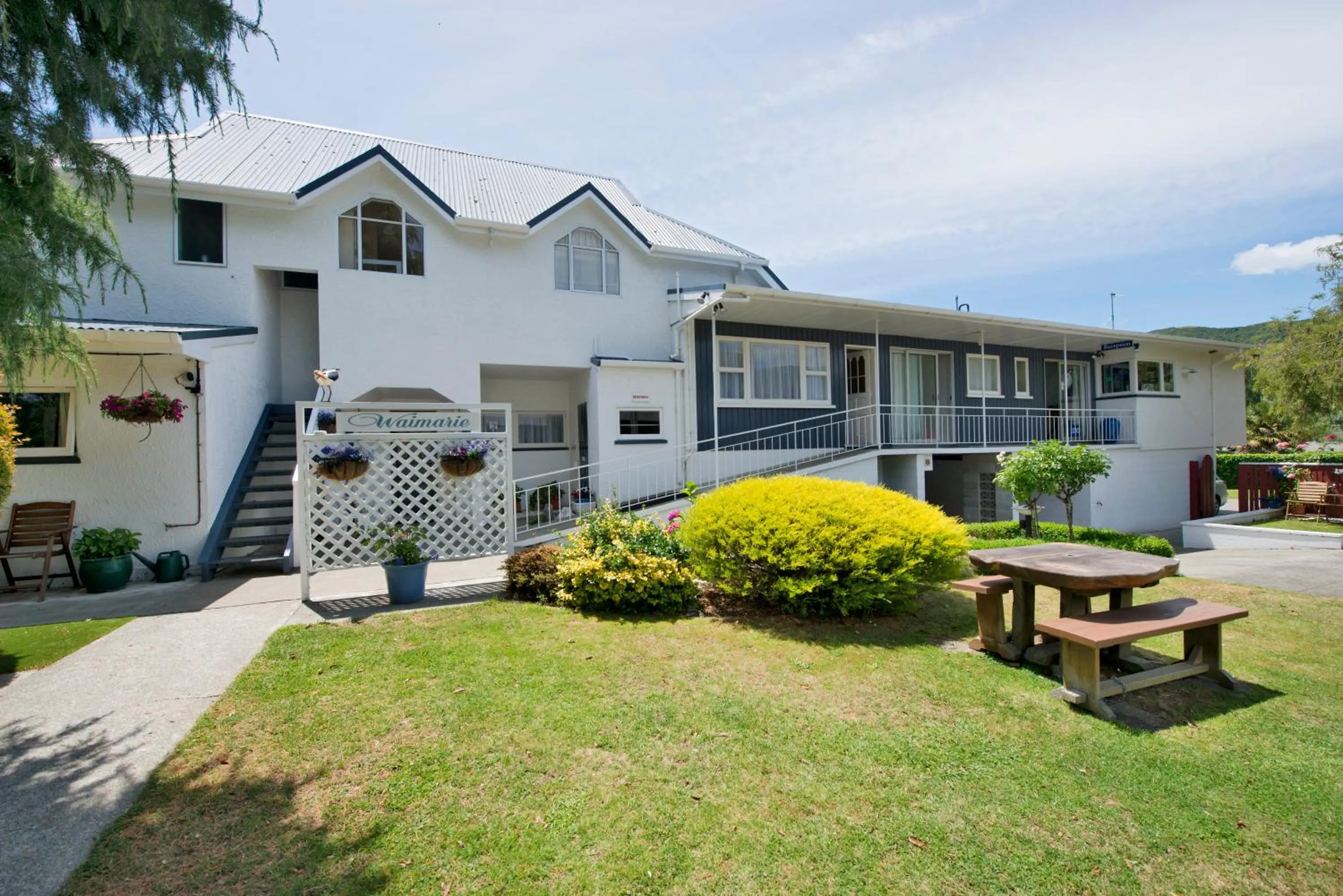 Waimarie on Riverside Motel & Apartments