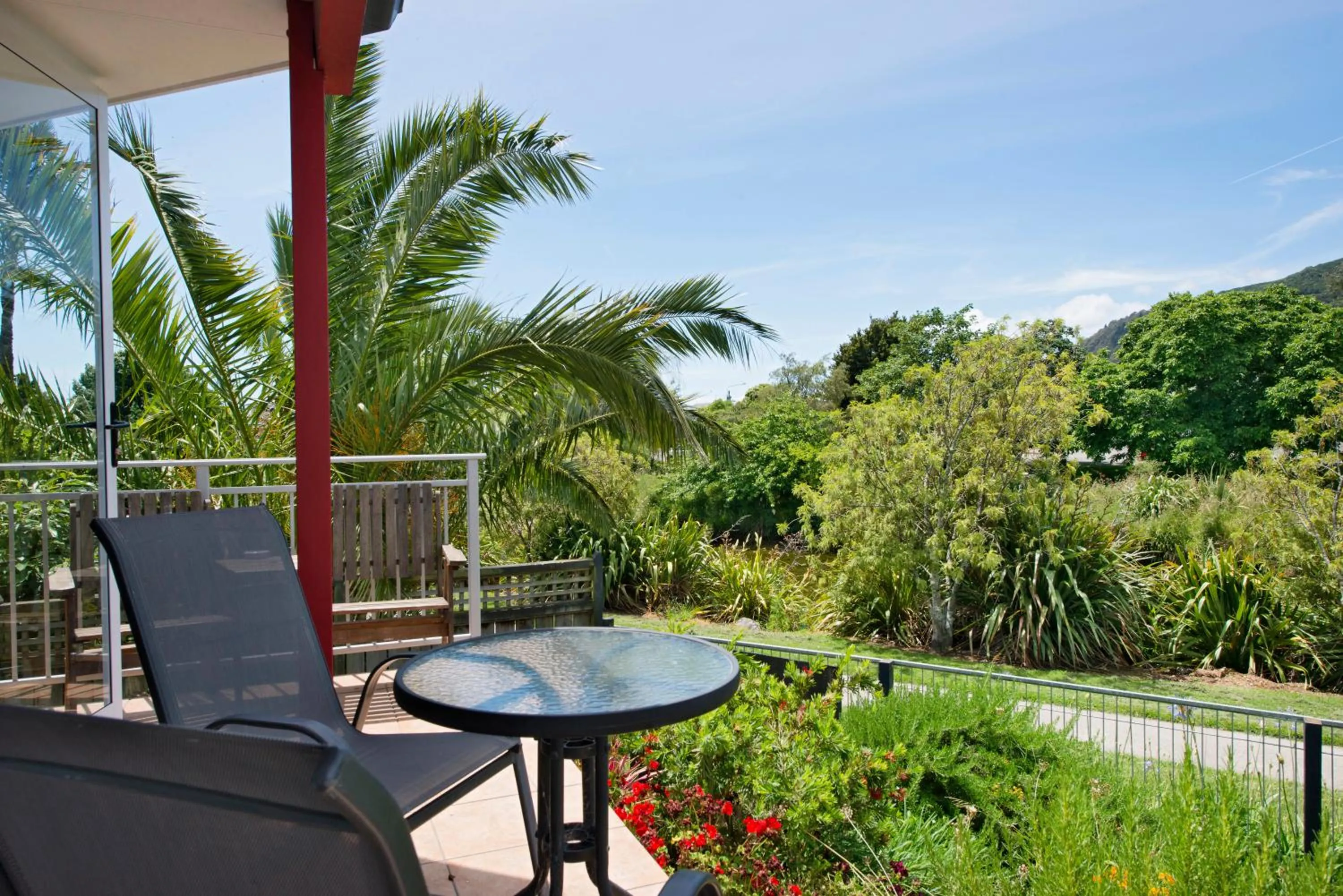 Waimarie on Riverside Motel & Apartments