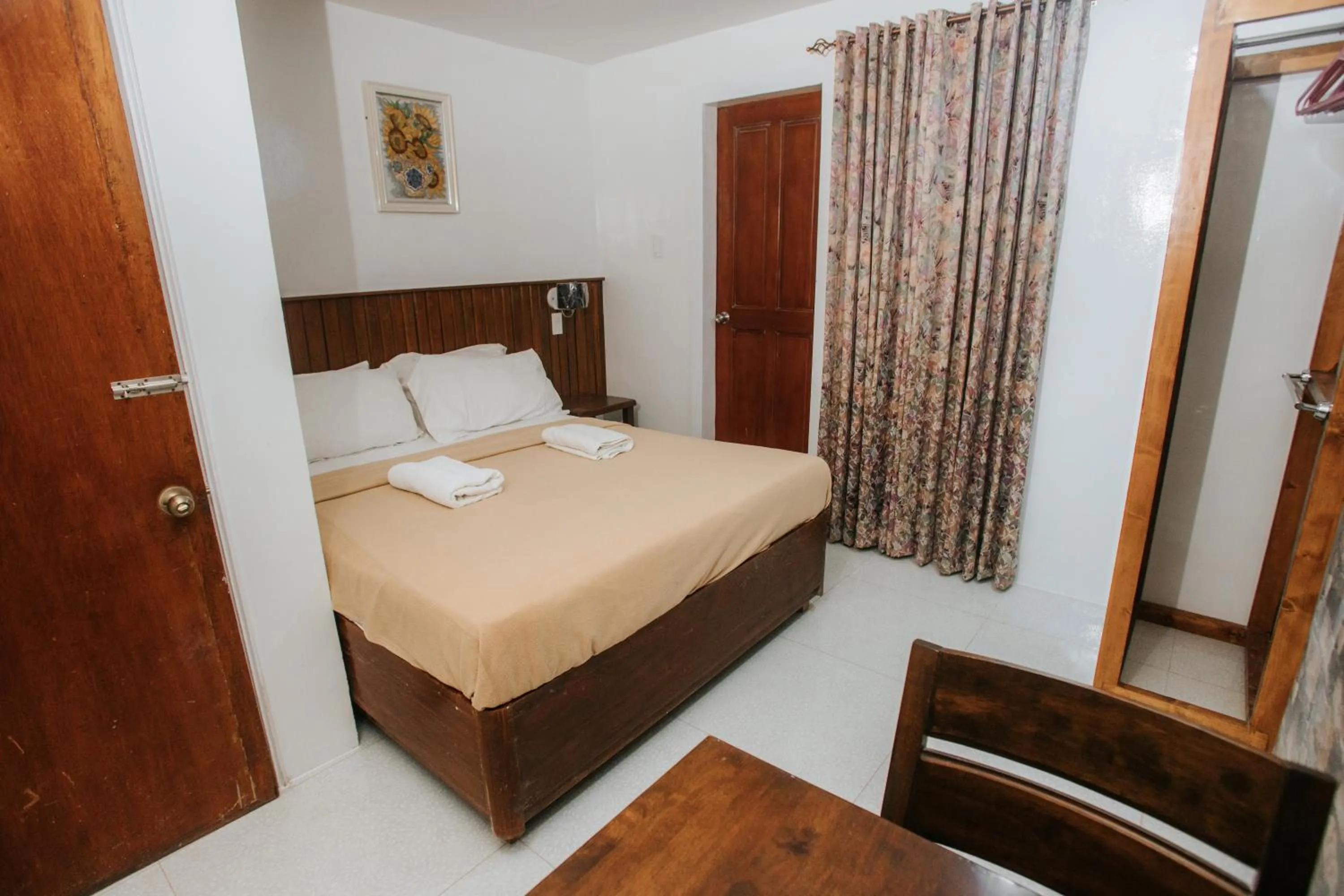 Bedroom, Bed in Delle Suites