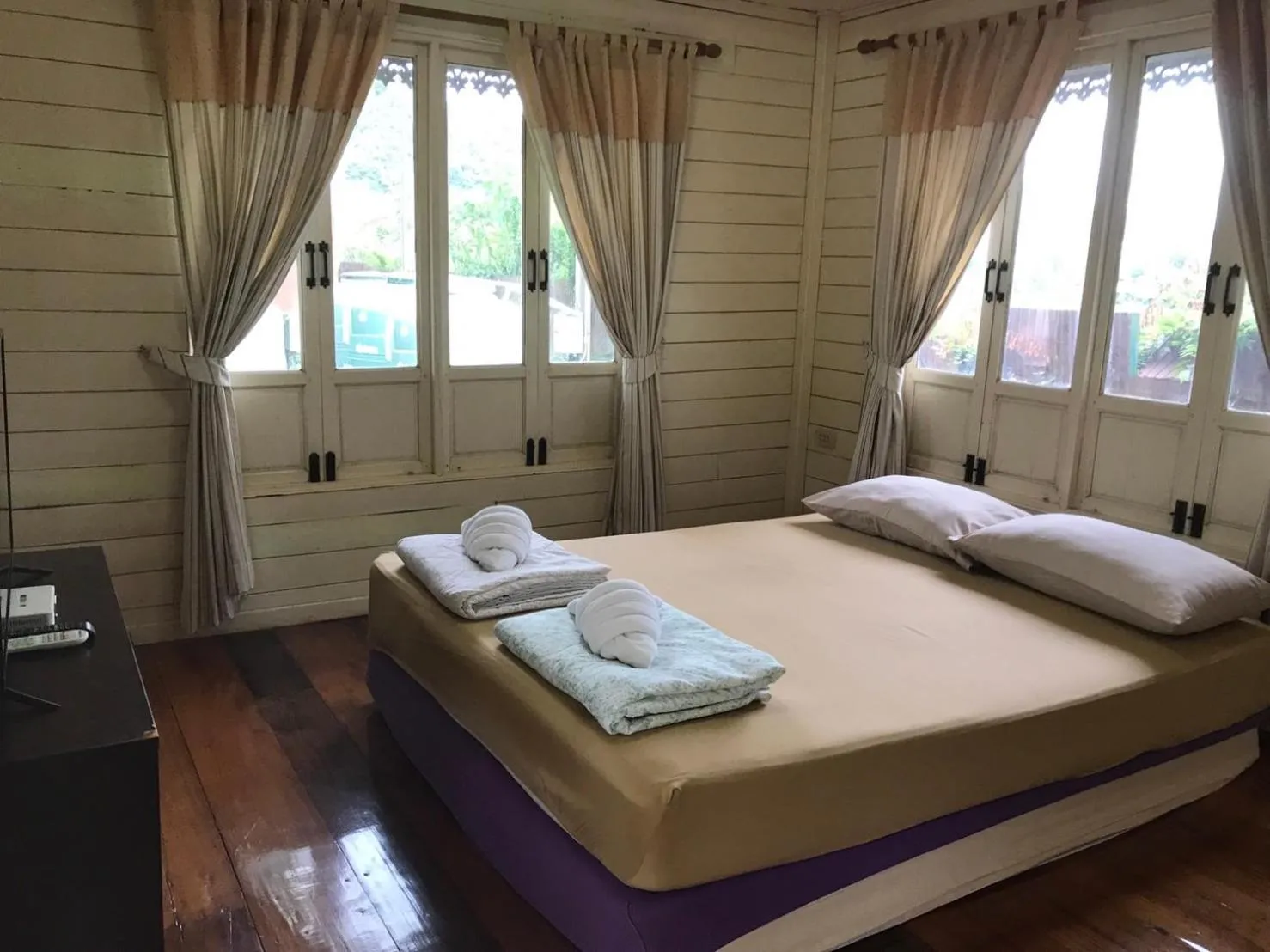 Bed in Goldengold (Khaoyai) Resort & Spa