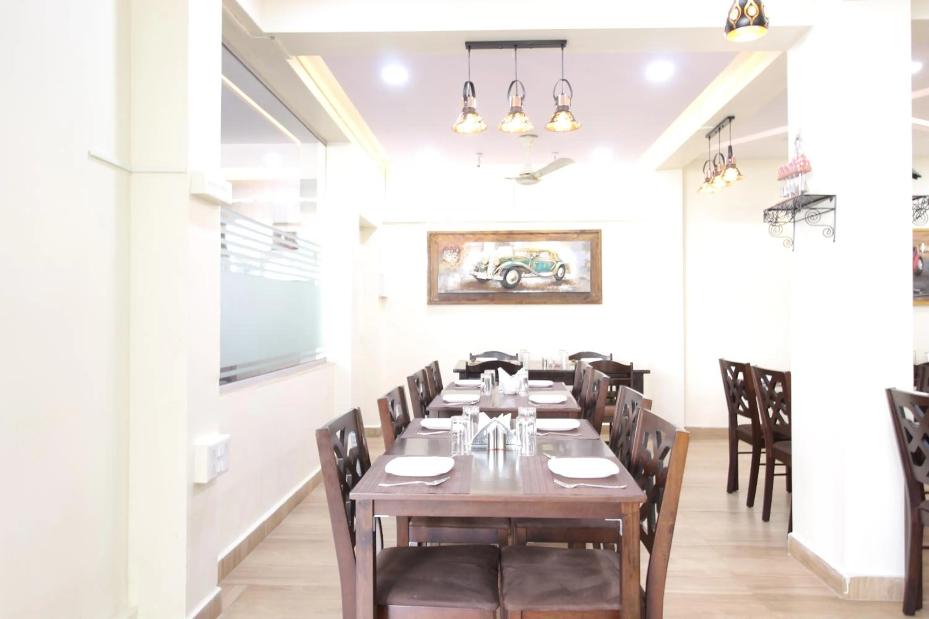 Dining area in Treebo Ivory House