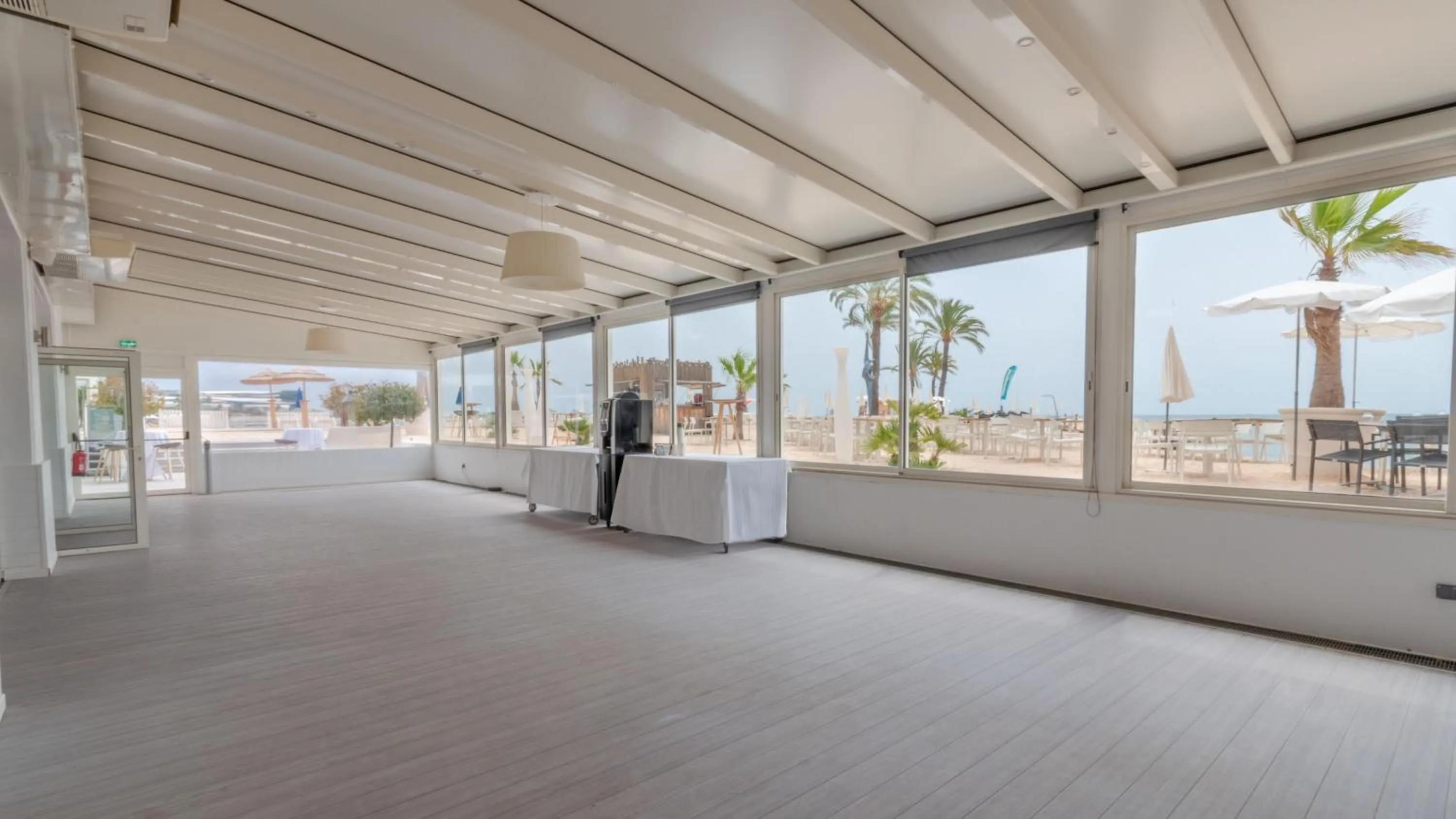 Meeting/conference room in Holiday Inn Nice - Port St Laurent by IHG