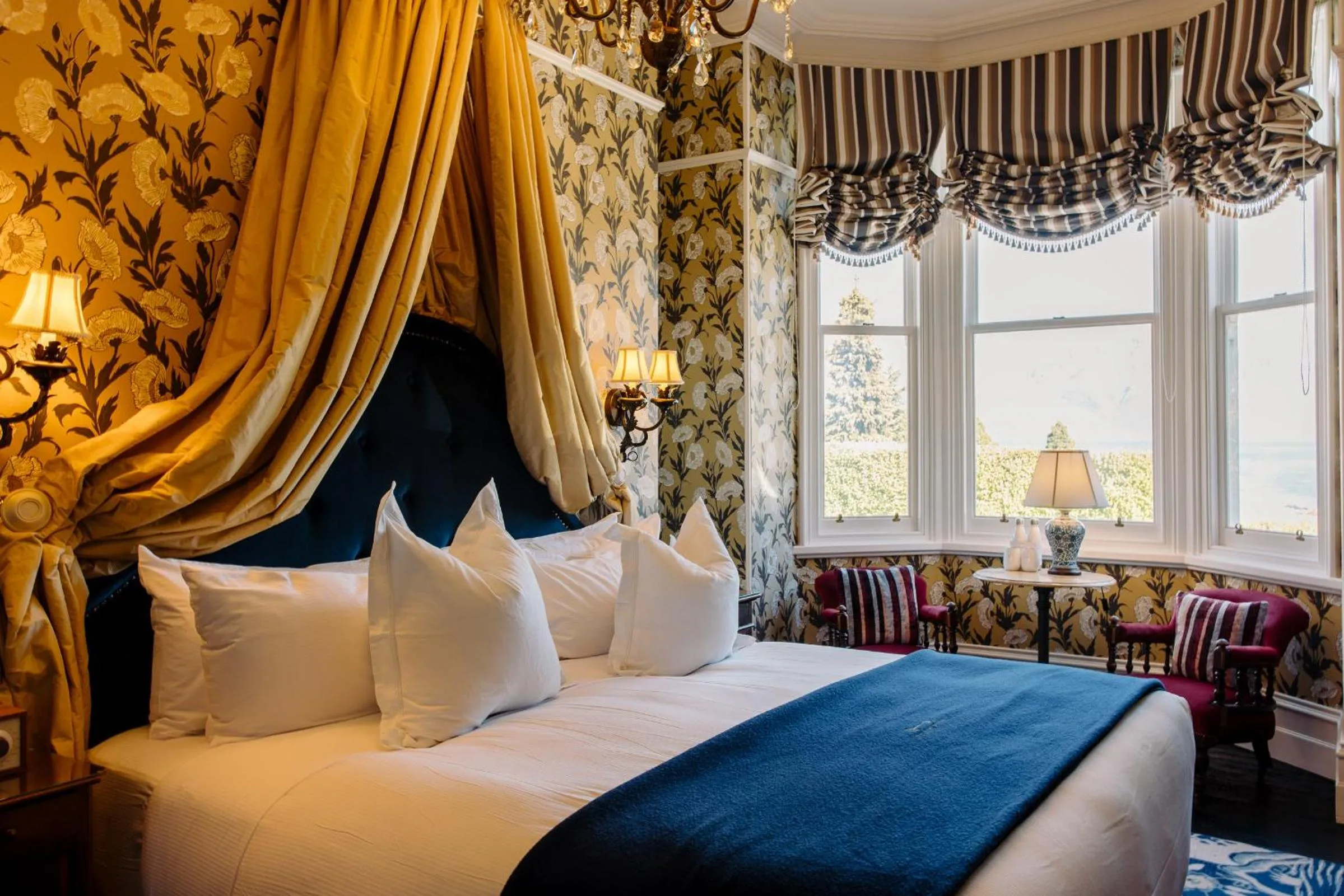 Bed in Hulbert House Luxury Boutique Lodge Queenstown