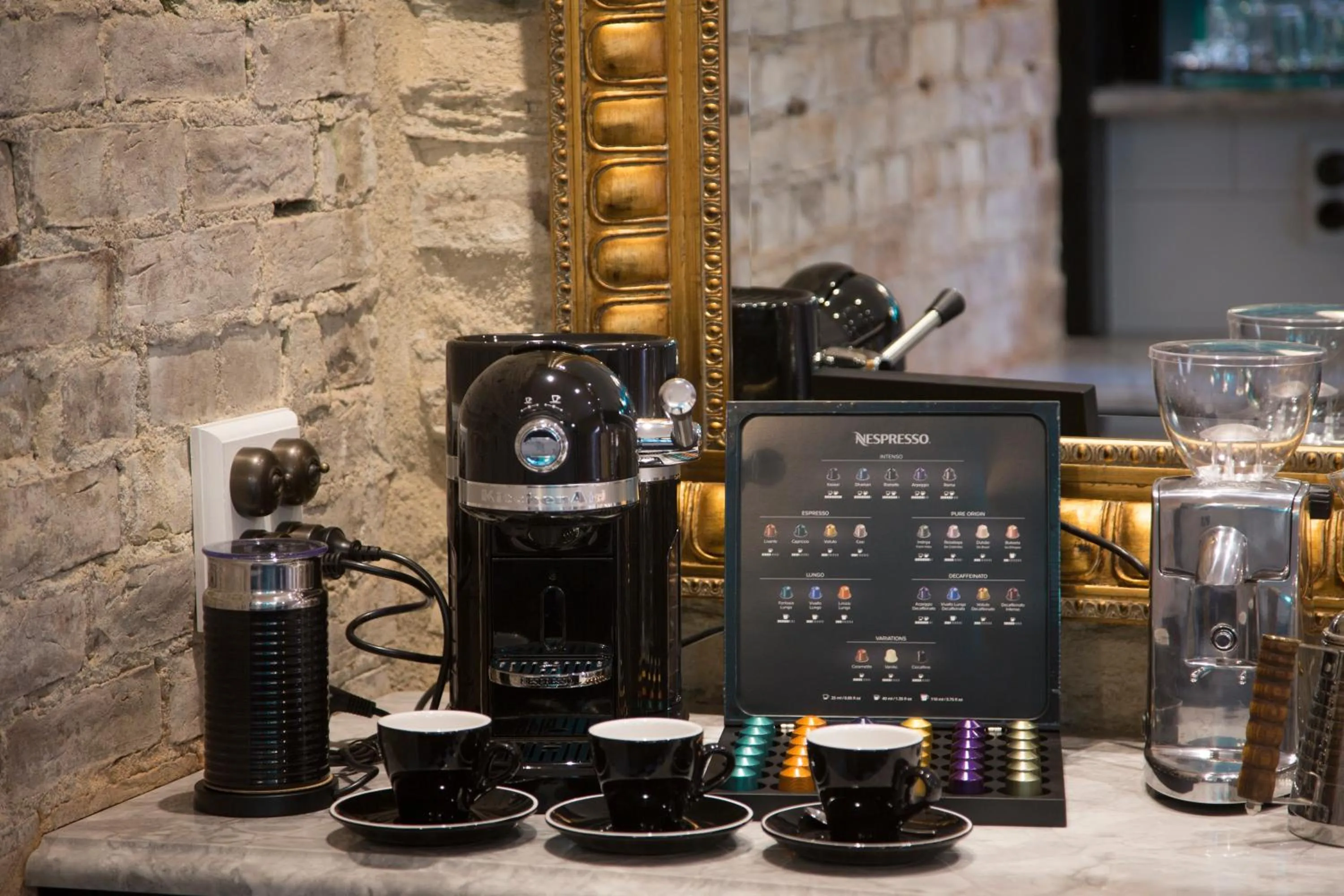 Breakfast in Hulbert House Luxury Boutique Lodge Queenstown