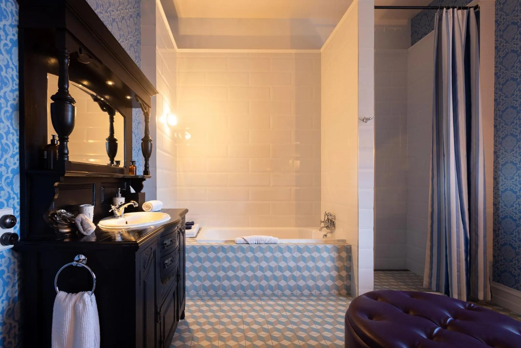 Bed in Hulbert House Luxury Boutique Lodge Queenstown