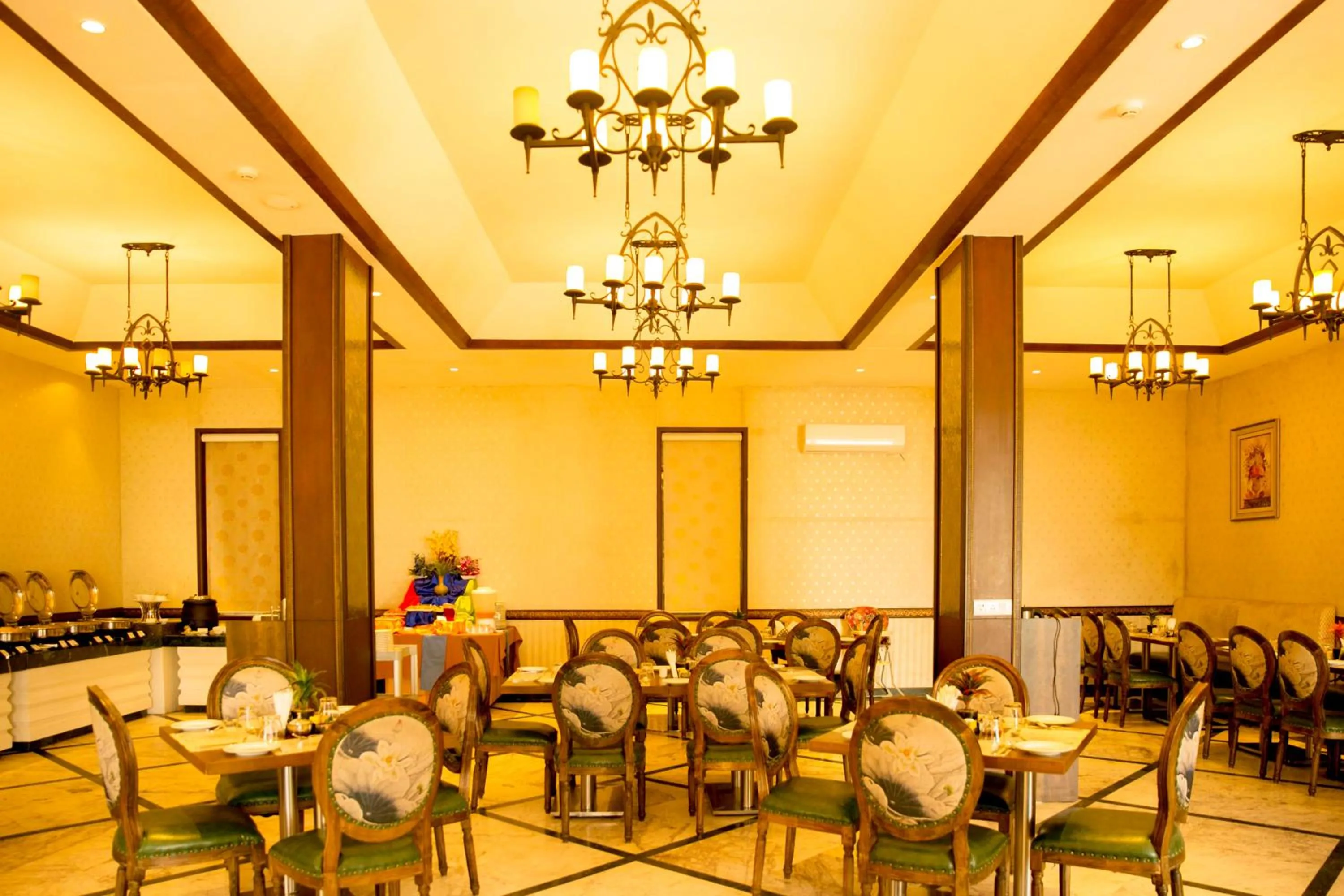 Restaurant/places to eat in The Fern Hillside Resort Bhimtal