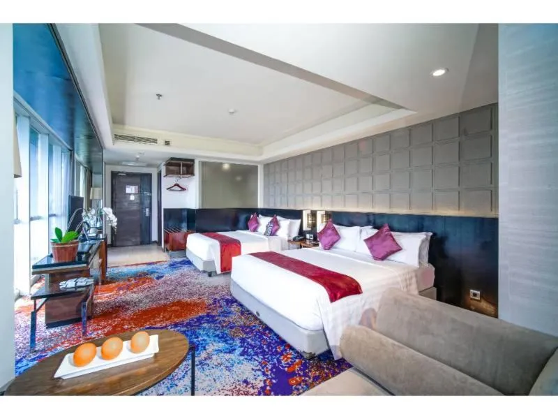 Bedroom, Bed in Aston Pasteur