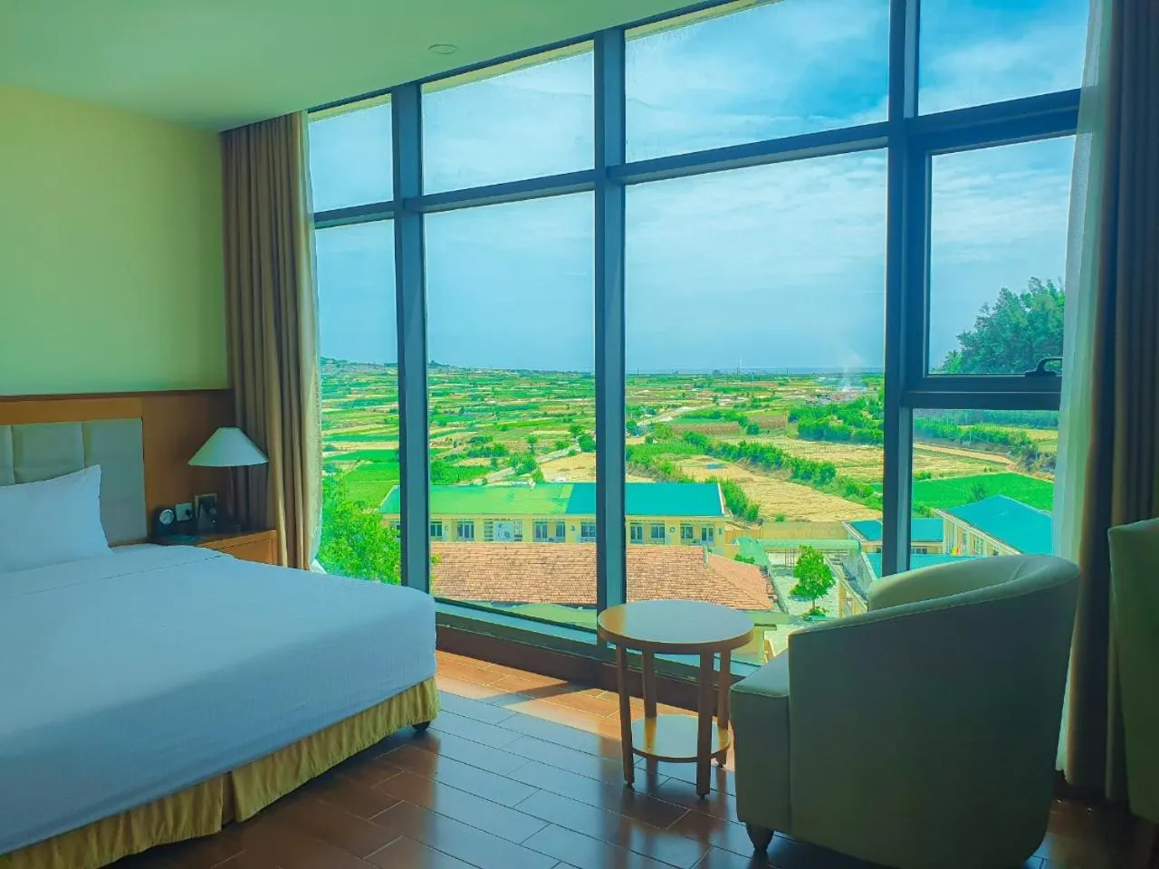 Bedroom, Bed in Muong Thanh Holiday Ly Son