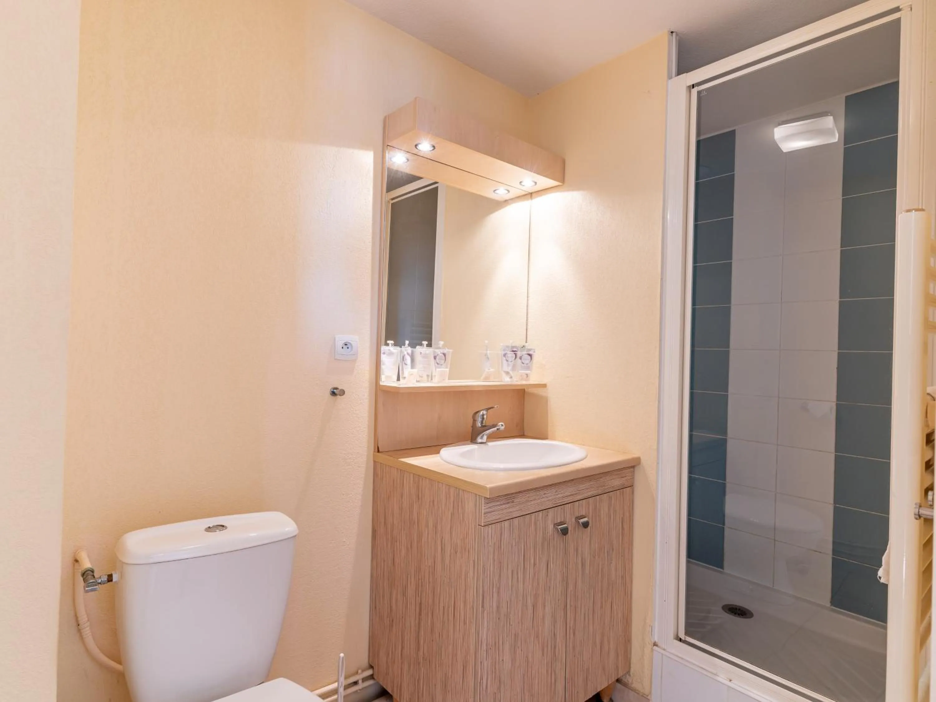 Bathroom in Vacancéole - Résidence L'Ile d'Or