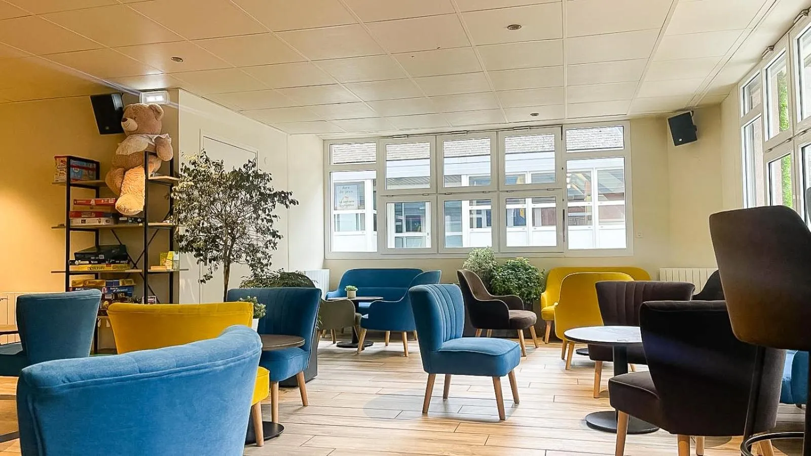 Lounge or bar in Garden & City Cauterets Balneo