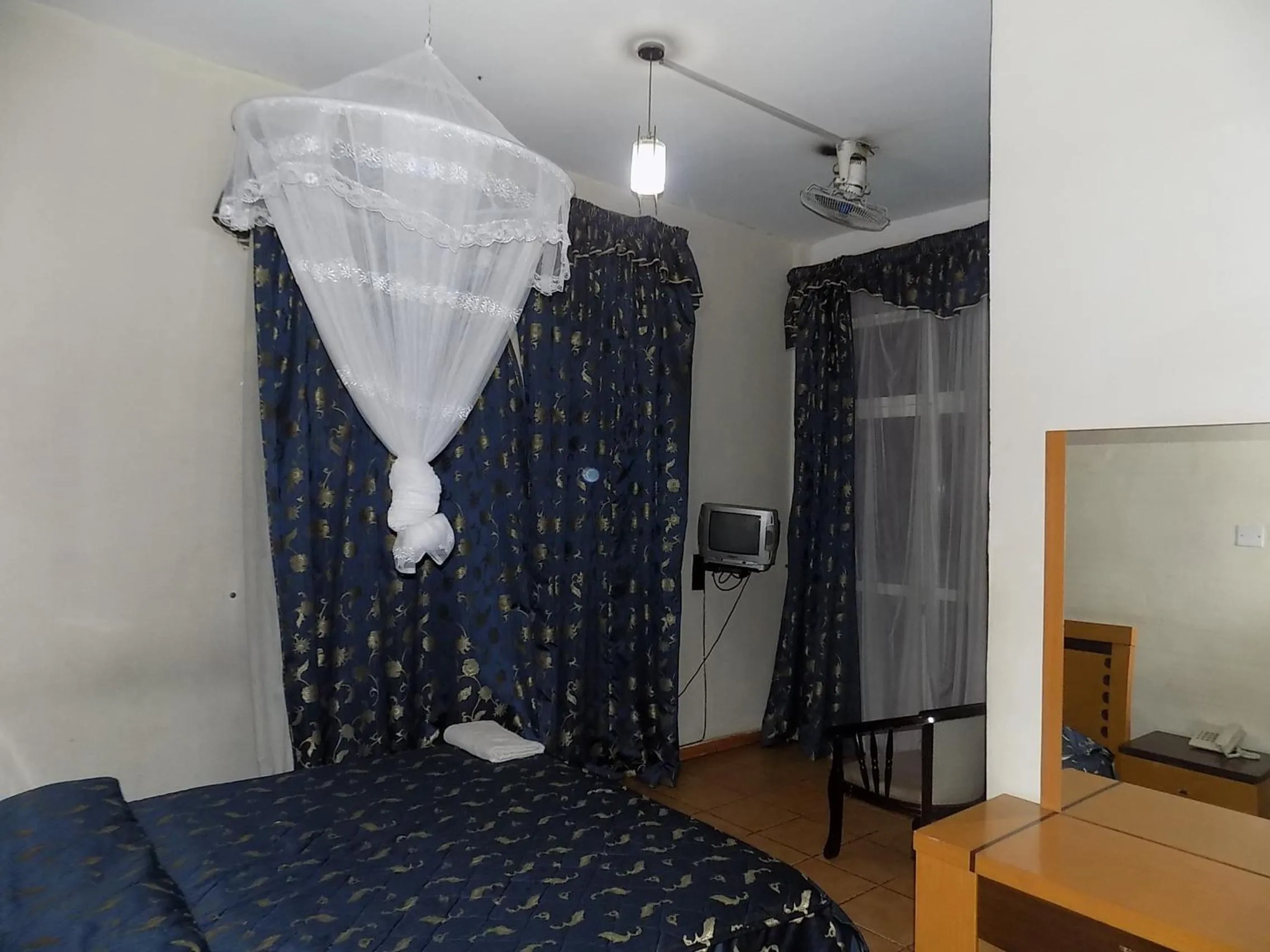 Photo of the whole room in Aponye Hotel Kampala