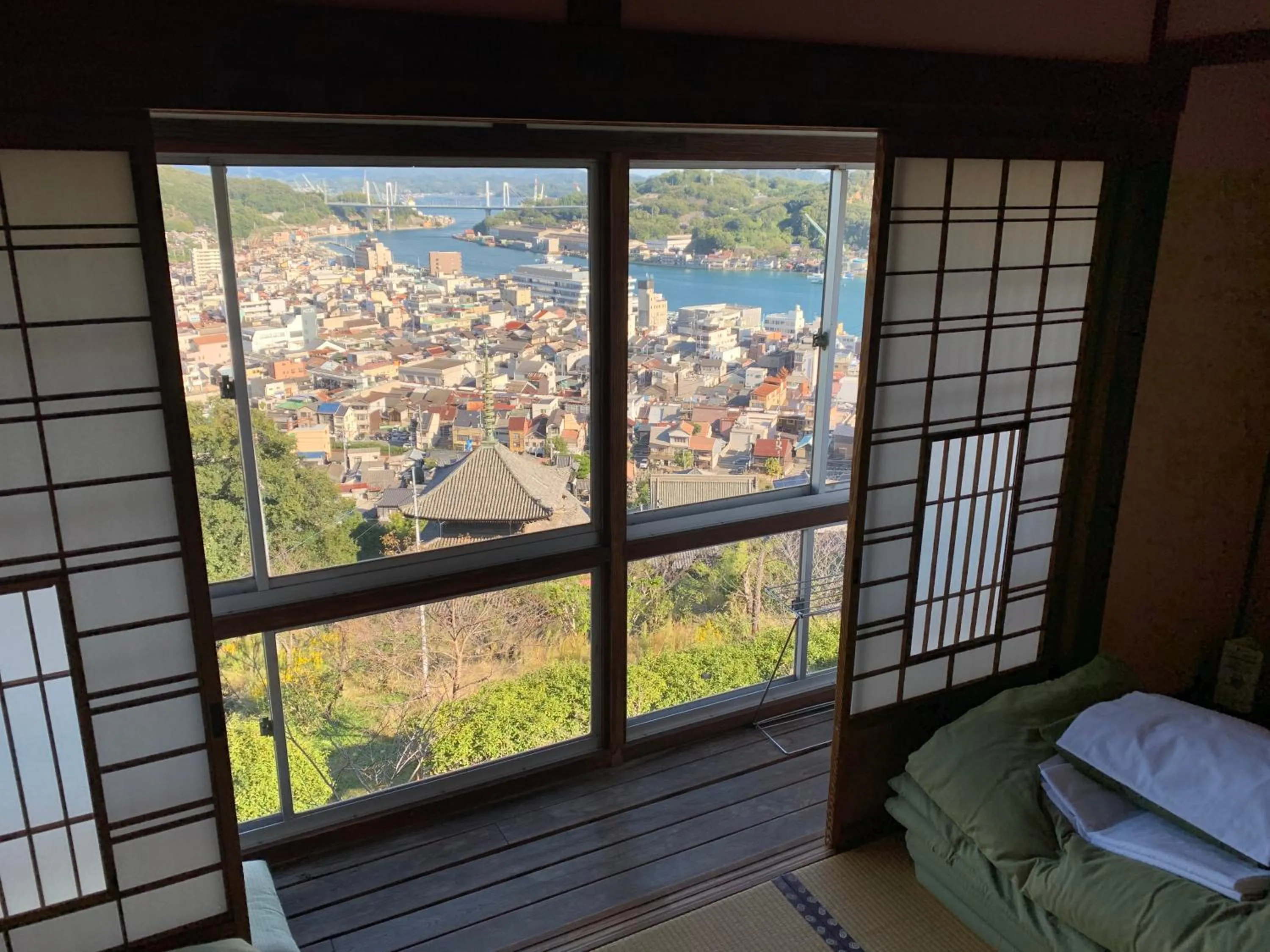 City view, Bed in Onomichi Guest House Miharashi-tei