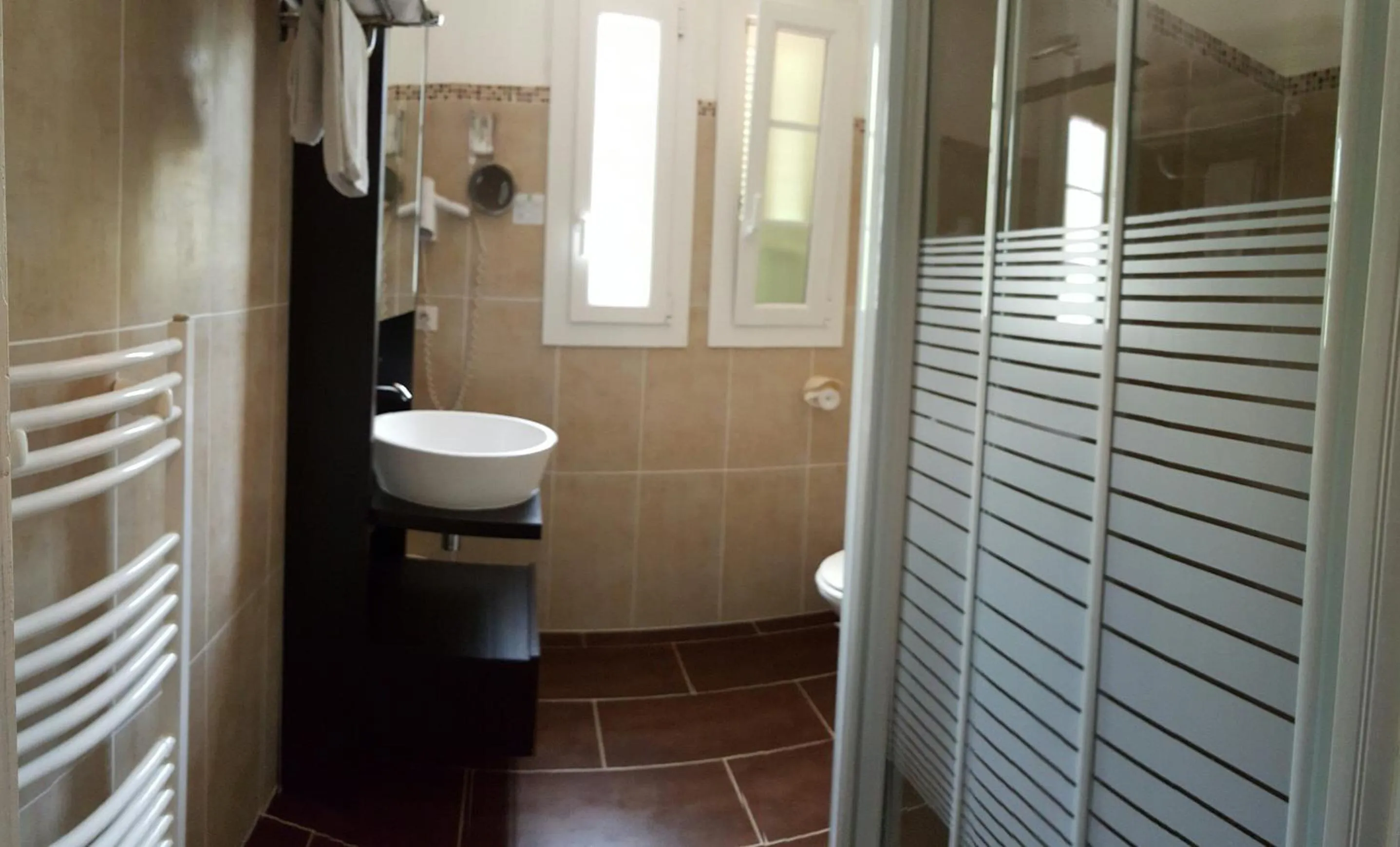 Bathroom in Hotel de la Plage Santa Vittoria