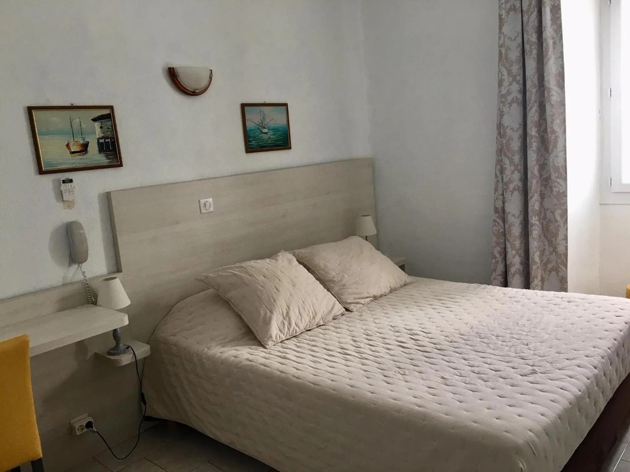 Bedroom, Bed in Hotel de la Plage Santa Vittoria