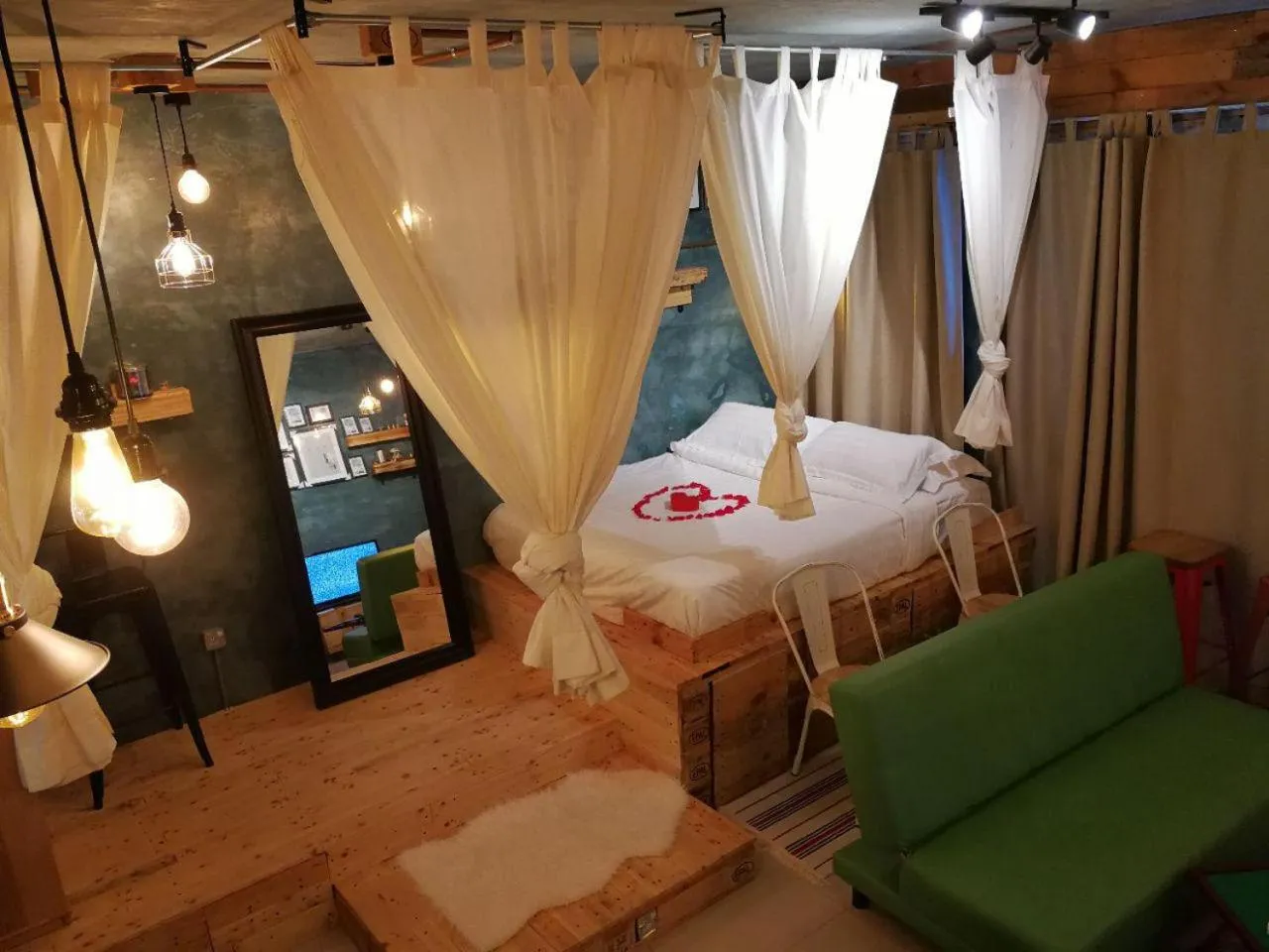 Bed in De Houz @ Setia Alam Trefoil Homestay