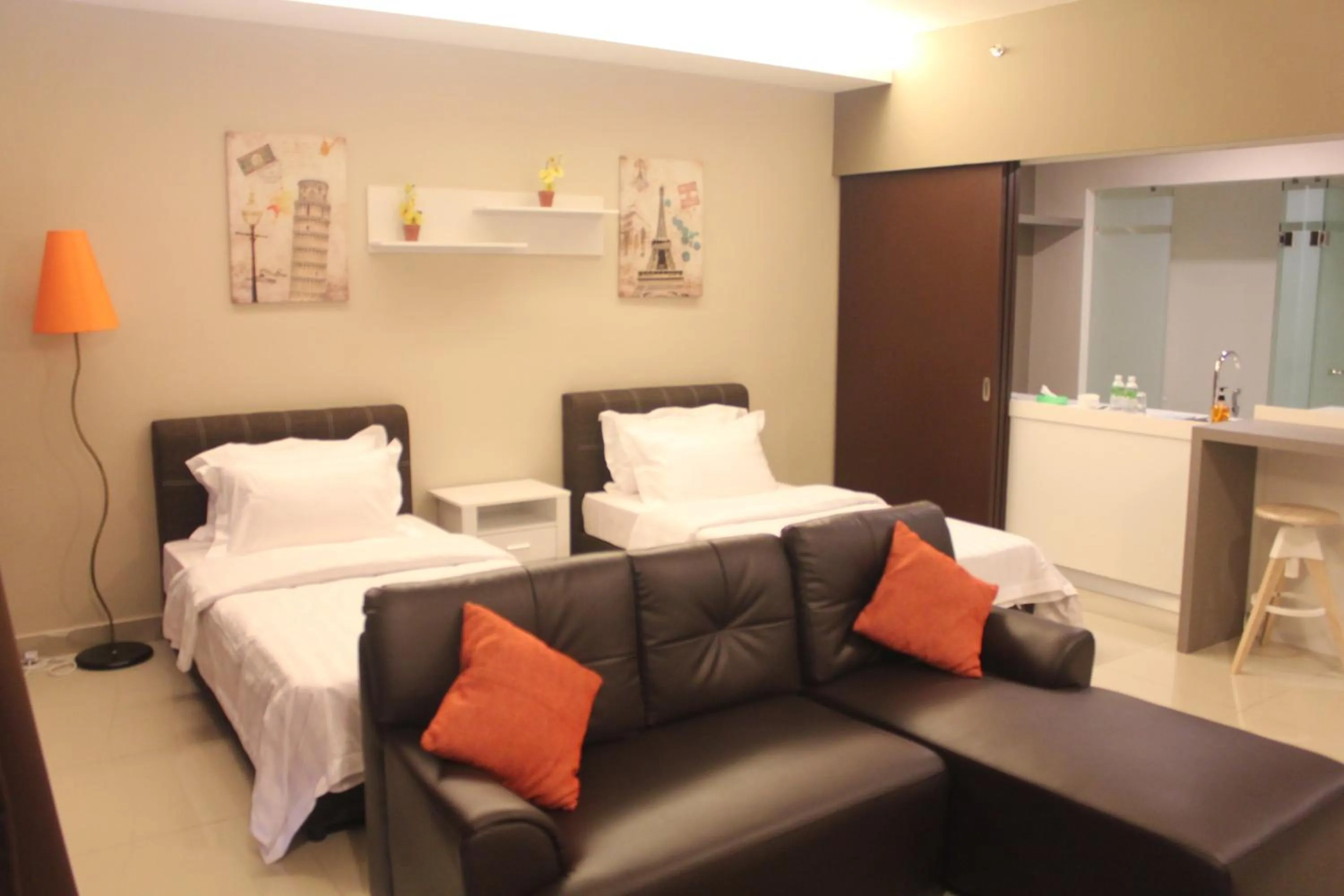 Bed in De Houz @ Setia Alam Trefoil Homestay