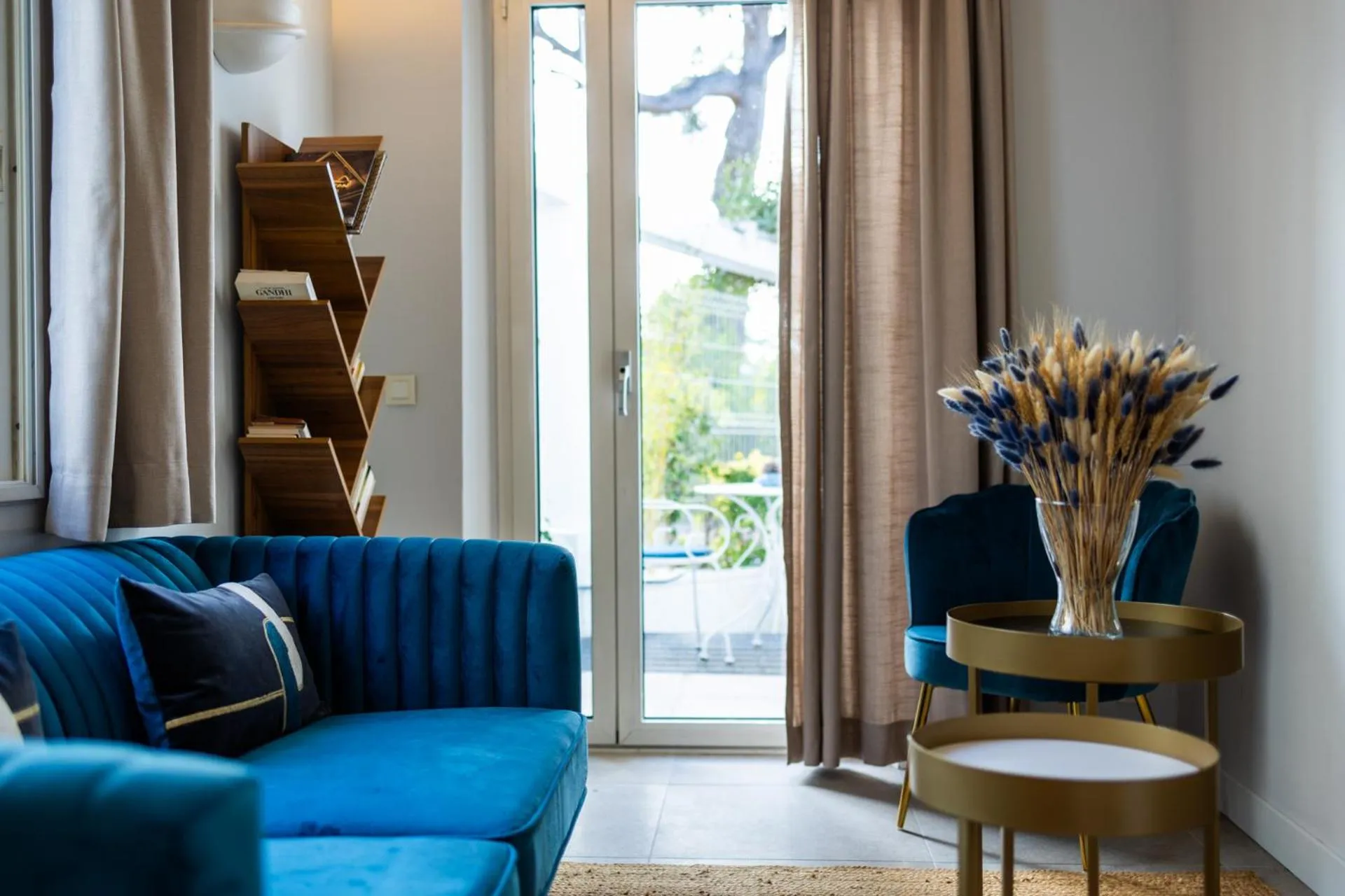 Library in Hotel Albert 1er